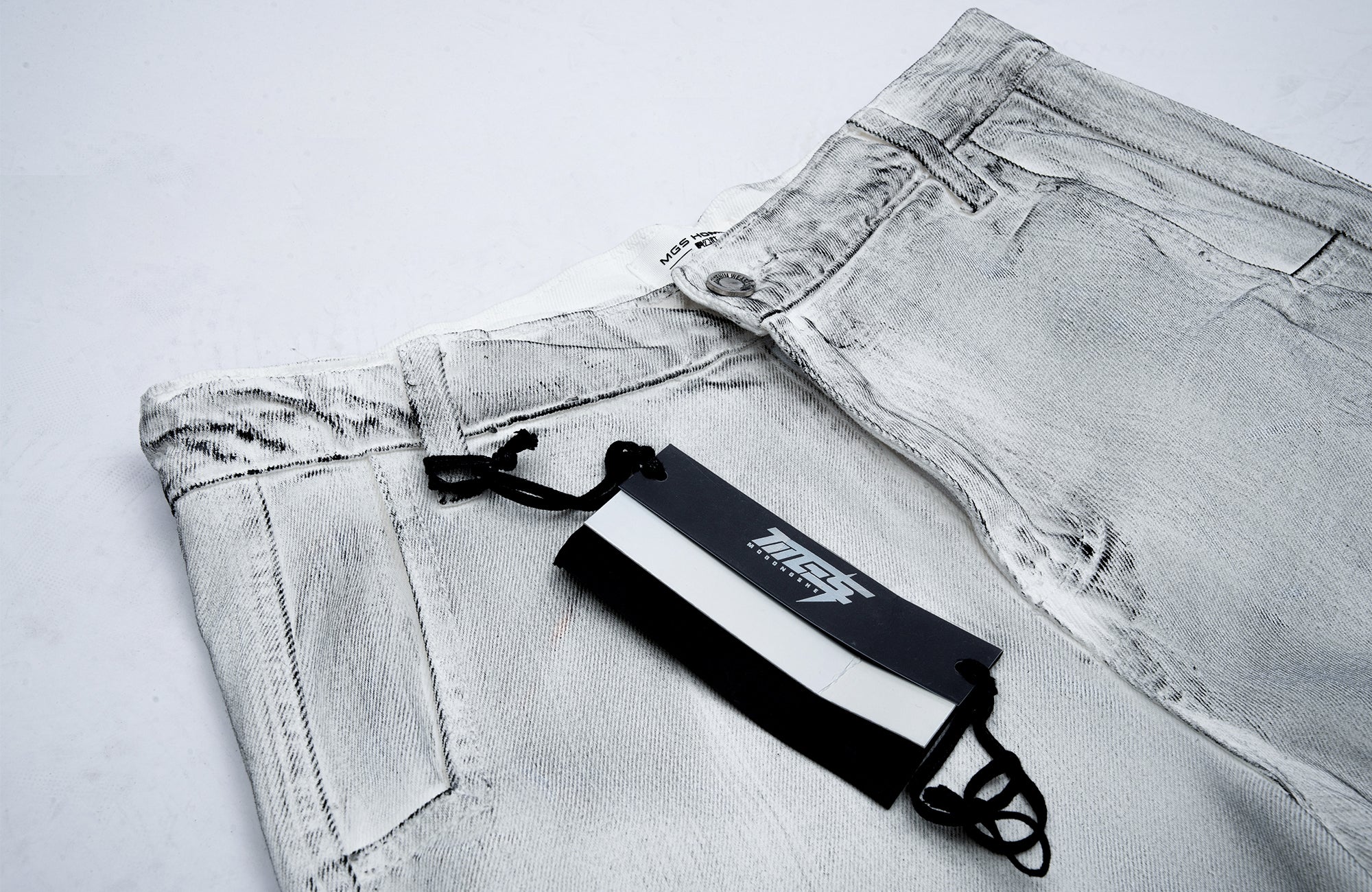 MOGONGSHE Dusty Washed Baggy Jeans