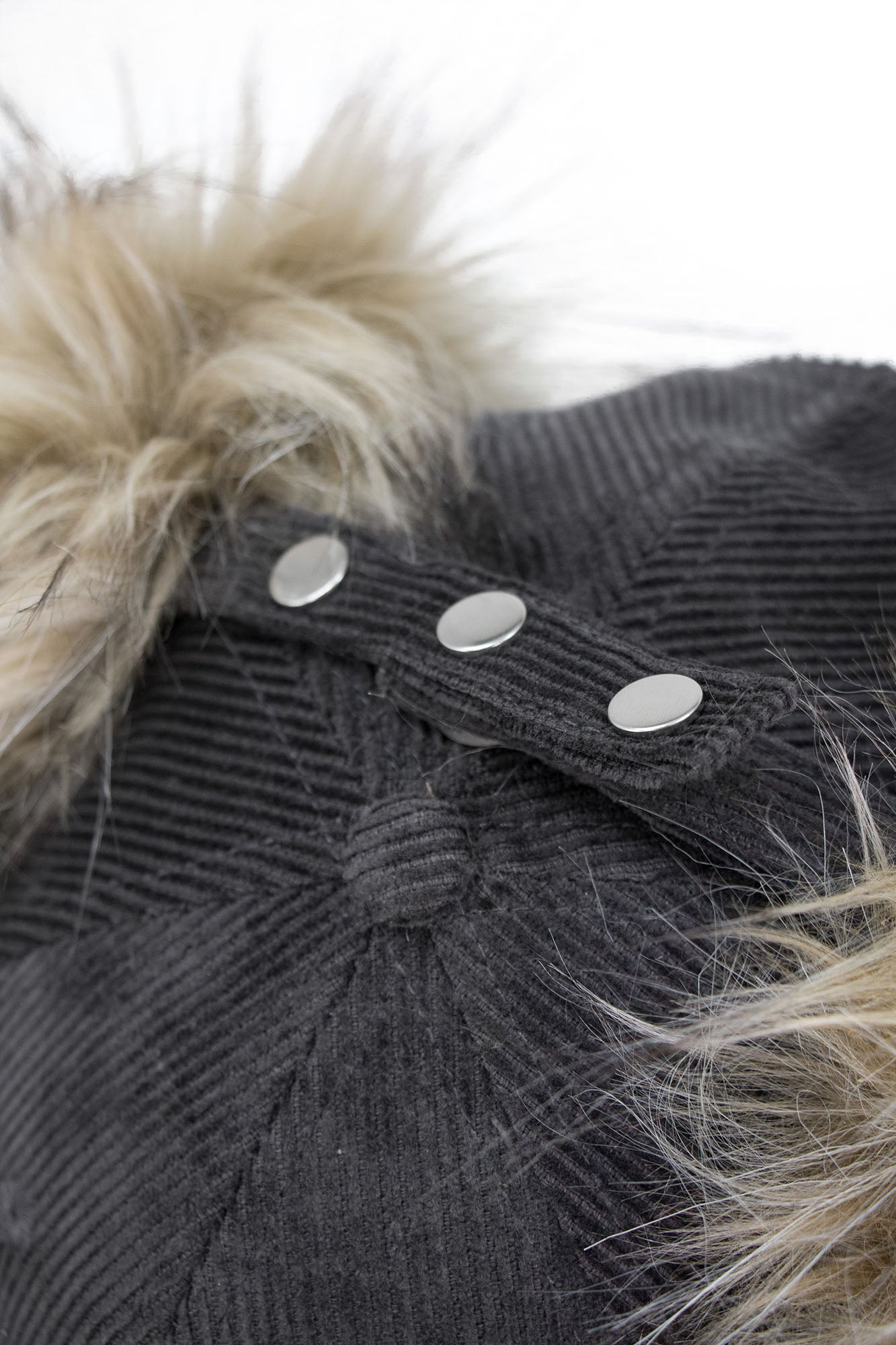 RELABEL Faux-Fur Earflaps Corduroy Cap