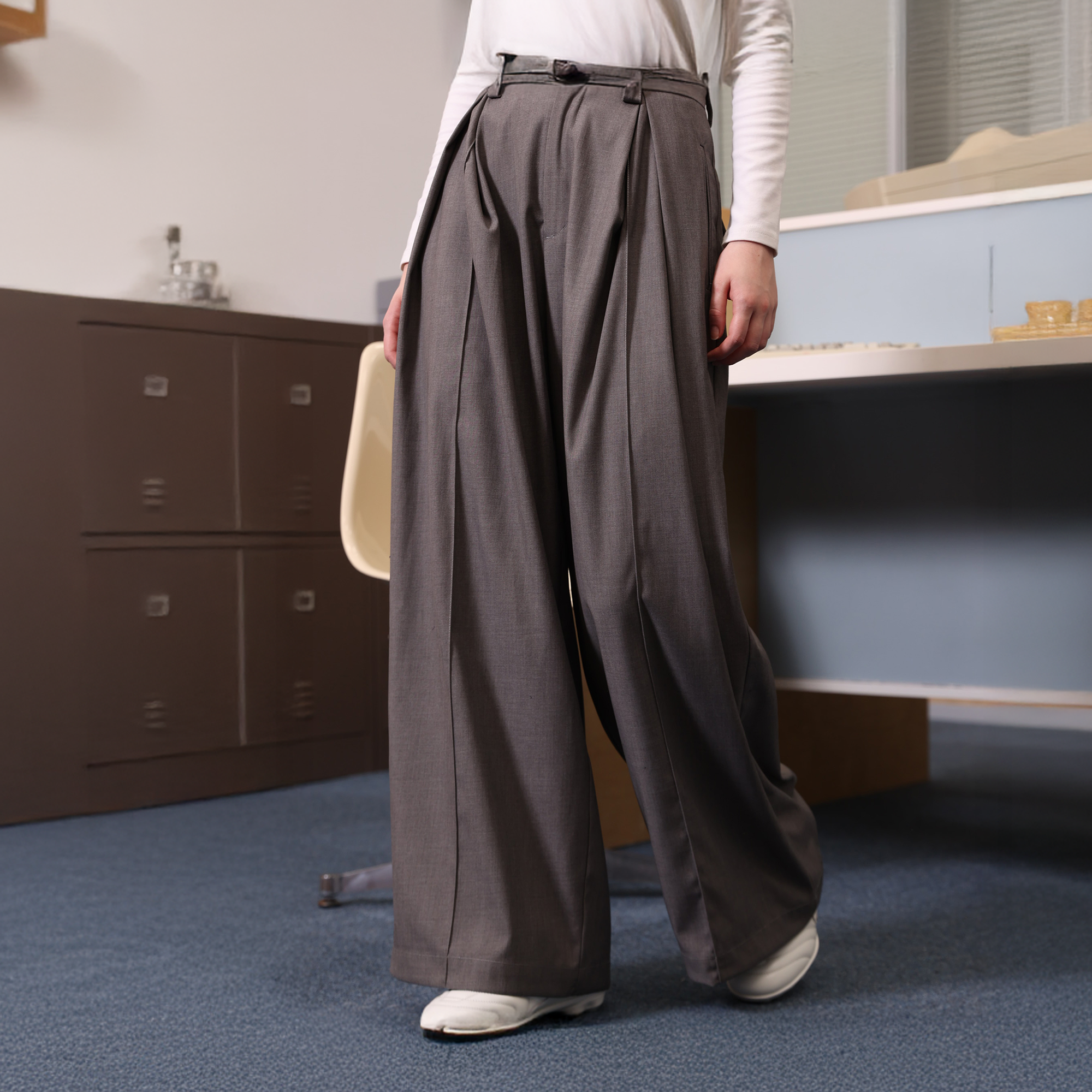 ERROR CODE ROBOT Essential Pleated Wide-Leg Trousers