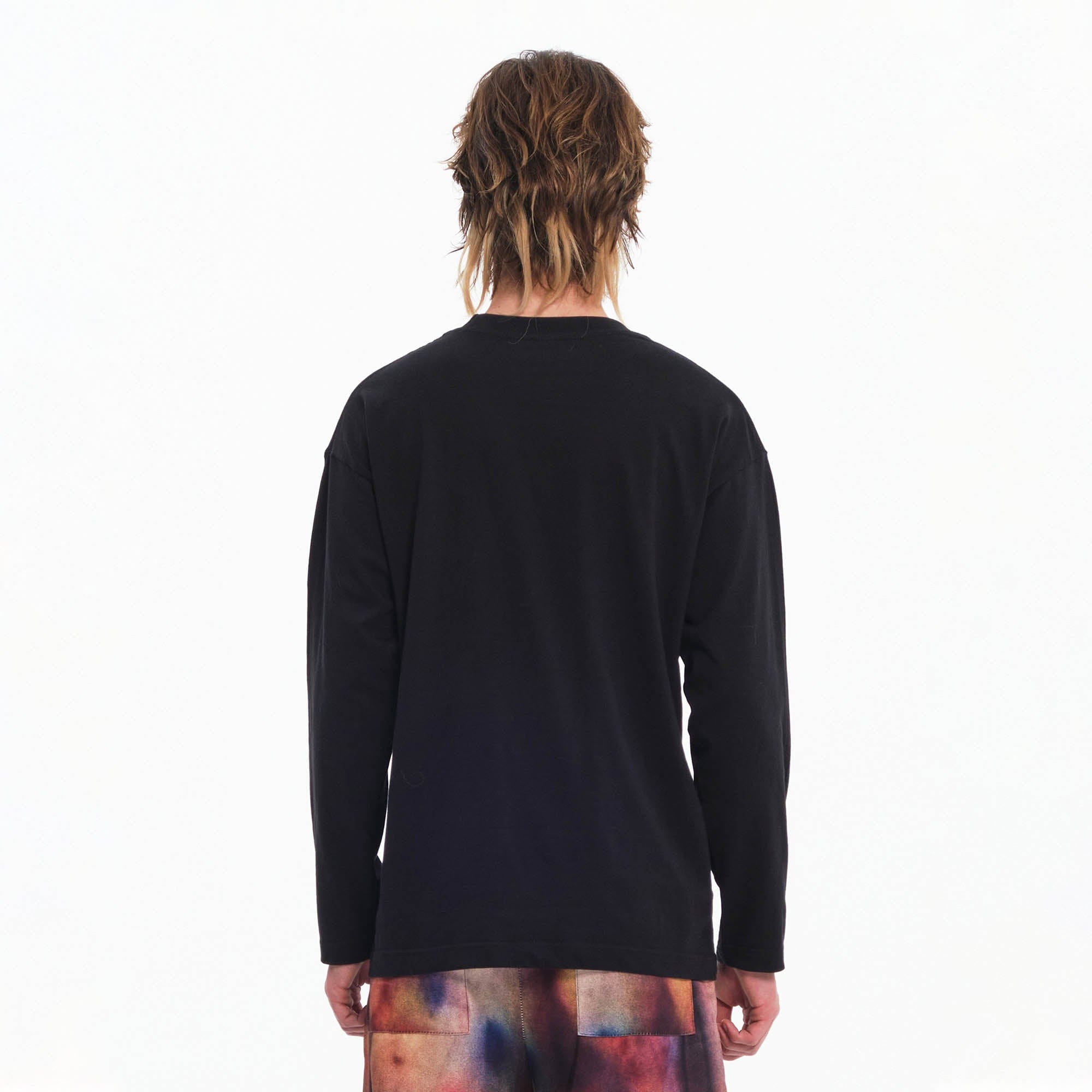 EMBRYO Cave Cross Graphics Long-Sleeve Tee