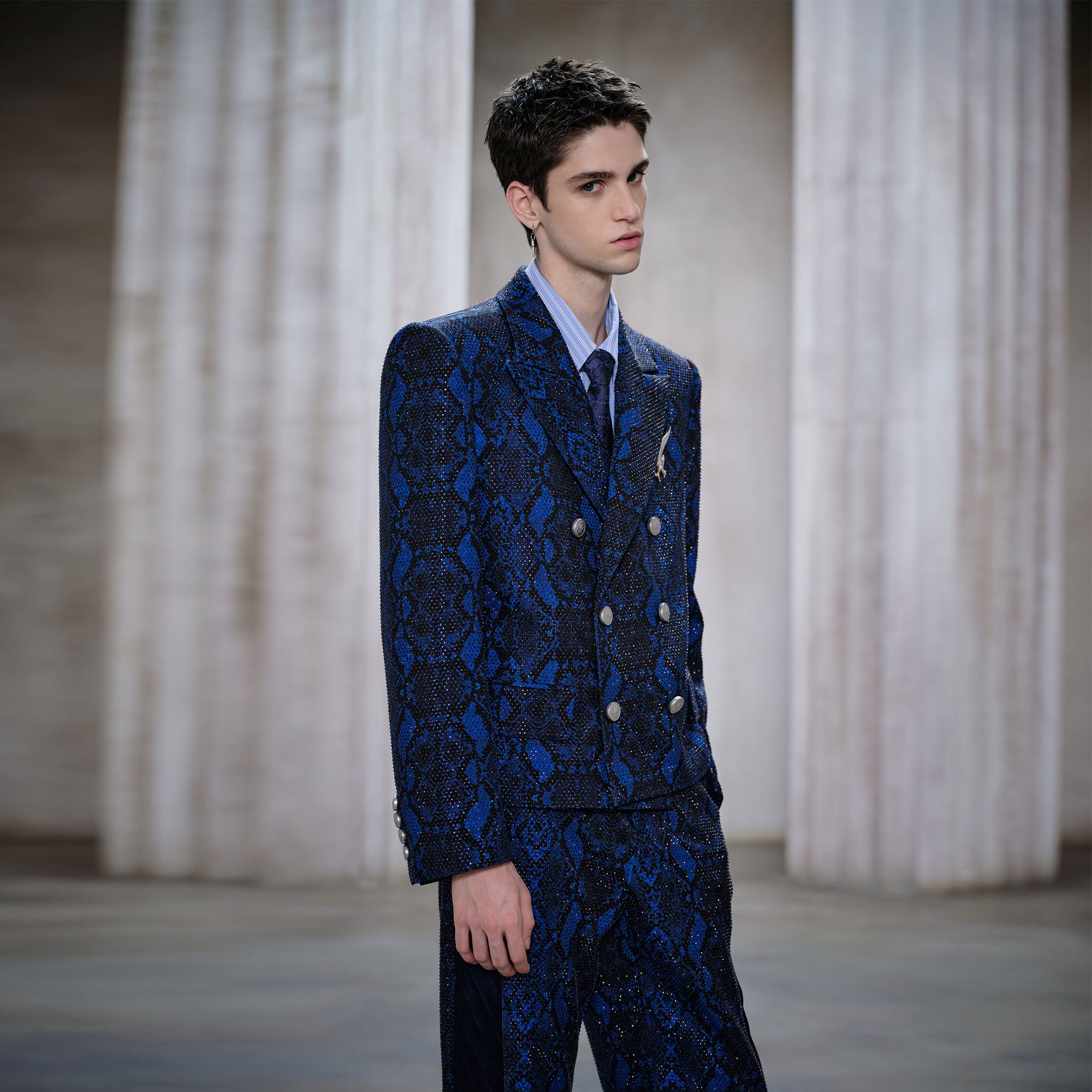 FACEONLAB Snake Diamond Double-Breasted Blazer