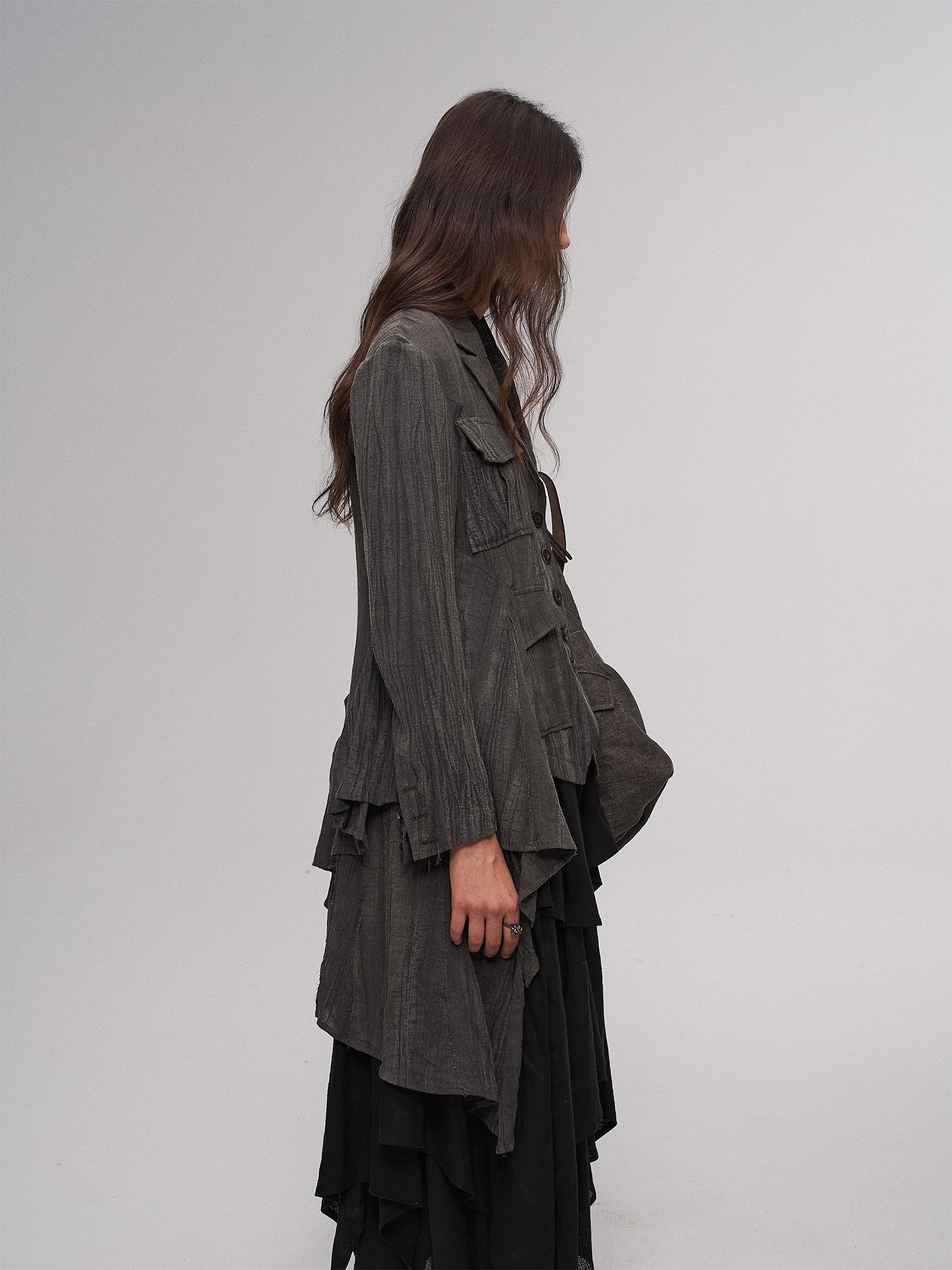 ILNya Nieternite Nifutur Distressed Draped Cotton-Linen Jacket