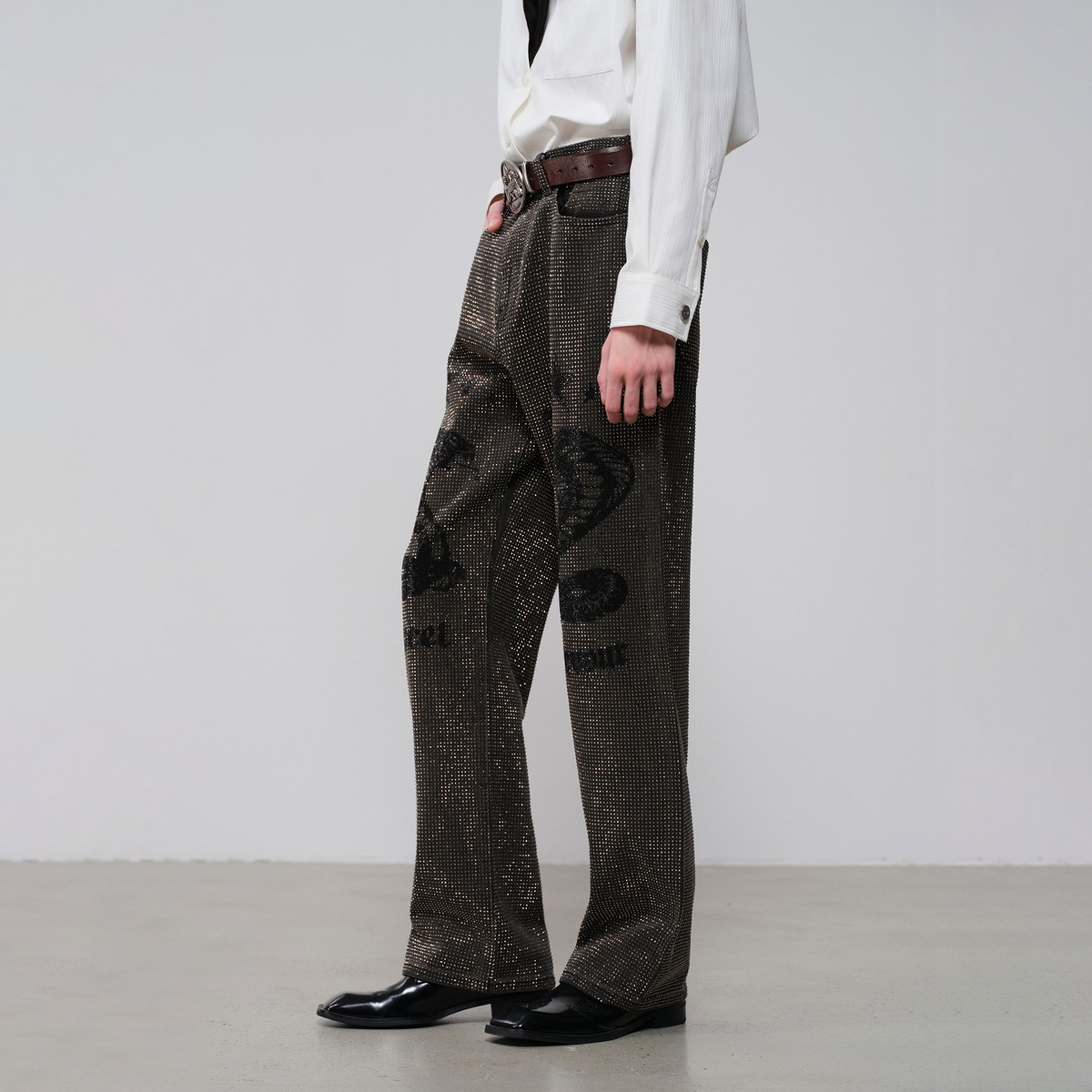 FACEONLAB Double-Headed Snake Studded Dirty-Washed Retro Jeans