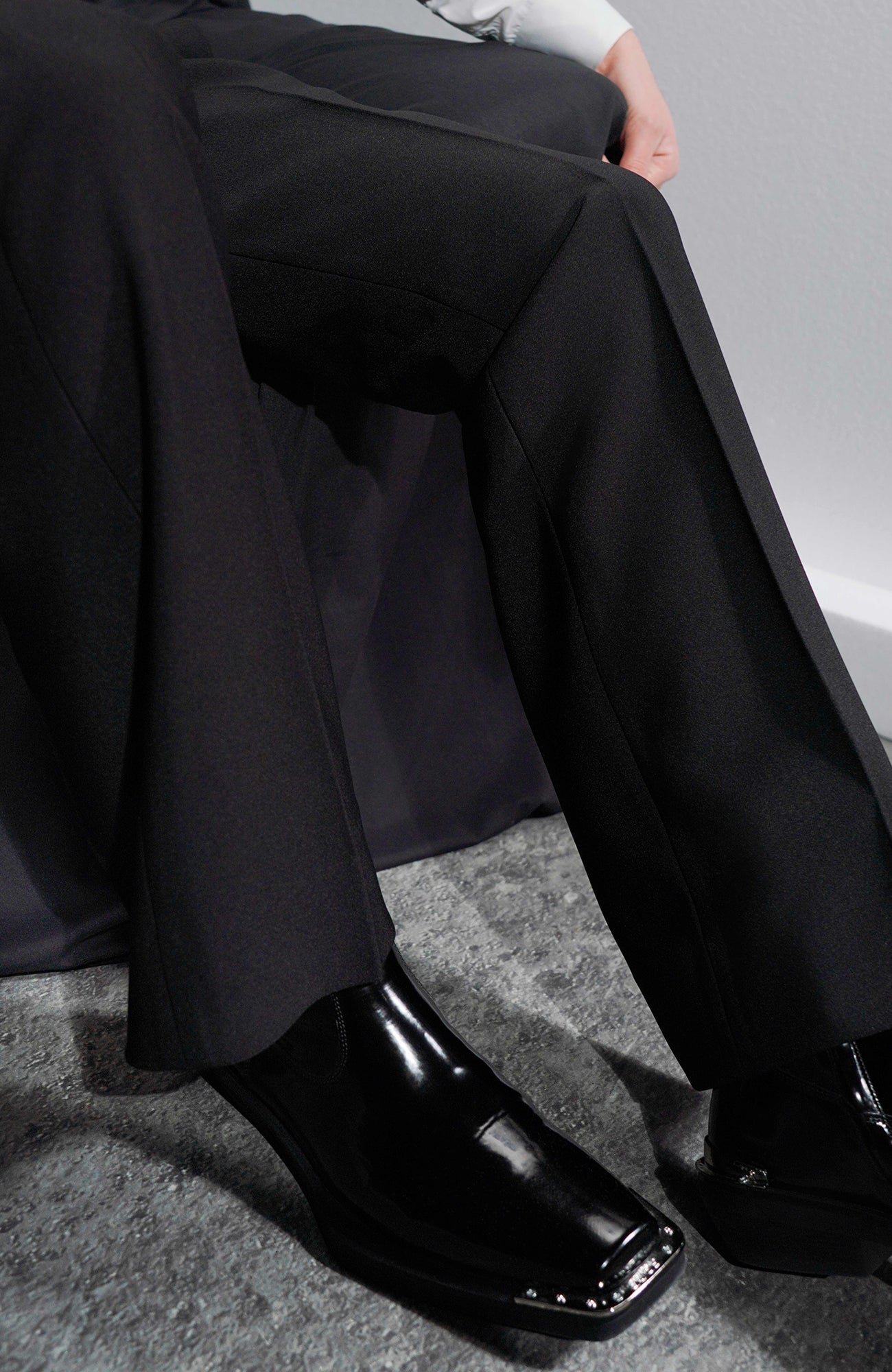 SHANG JIE Slim Flared Suit Pants