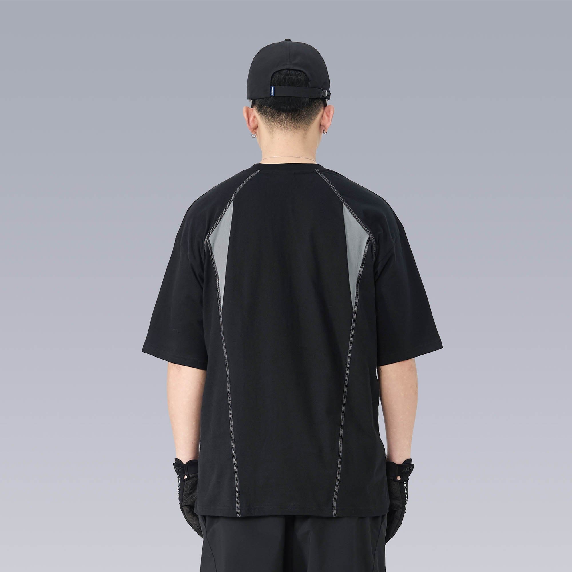 SILENSTORM Paneled Multi-Pocket T-Shirt