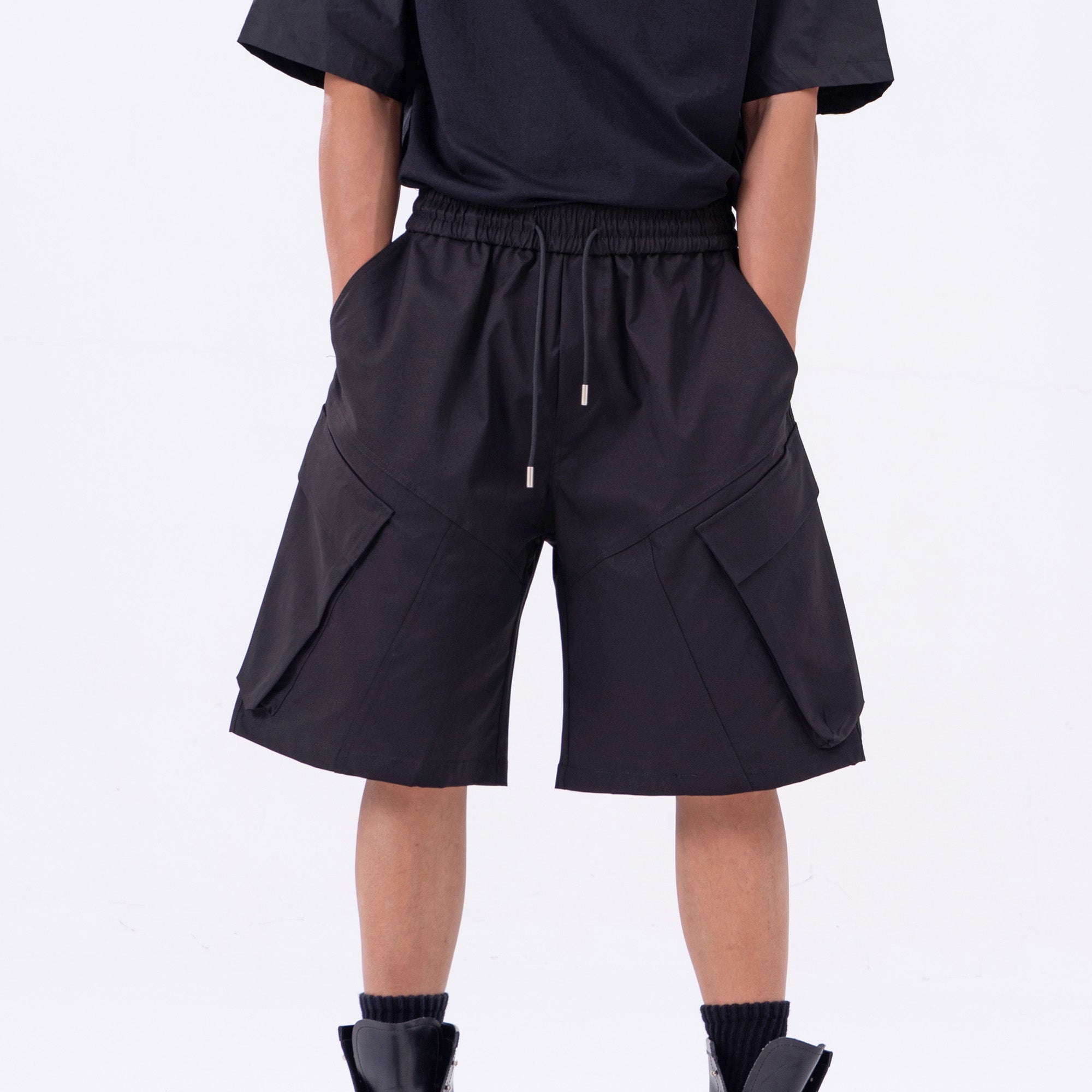 CLP Modern Deconstructed Multi Pockets Shorts