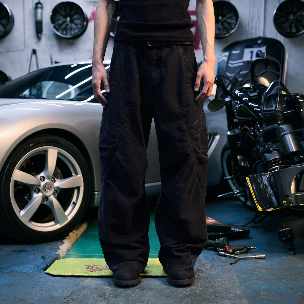 AVINMADE Contrast Curved Spliced Mole-Skin Cargo Trousers
