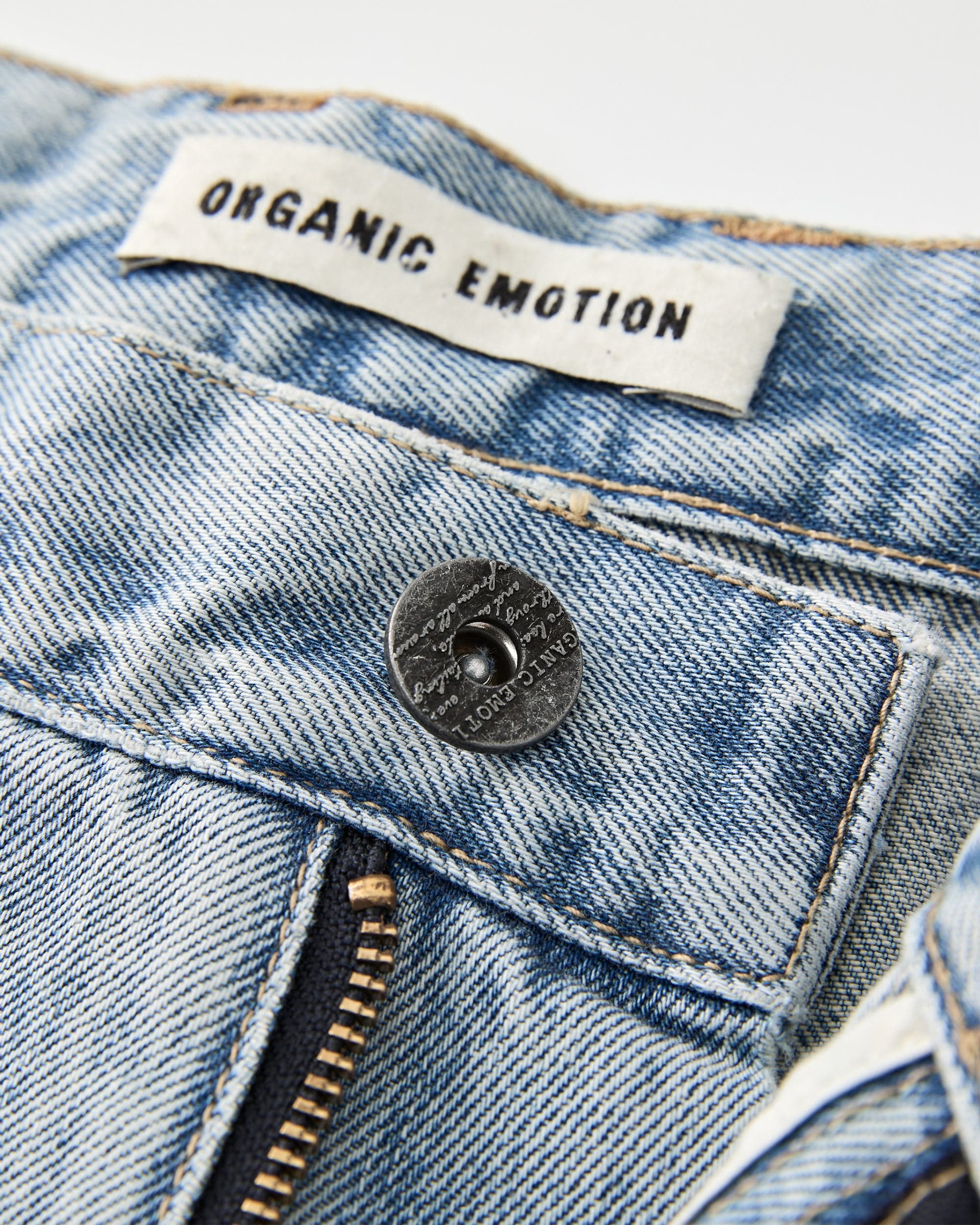 ORGANIC EMOTION Classic Washed Detachable Waist Cape Jeans