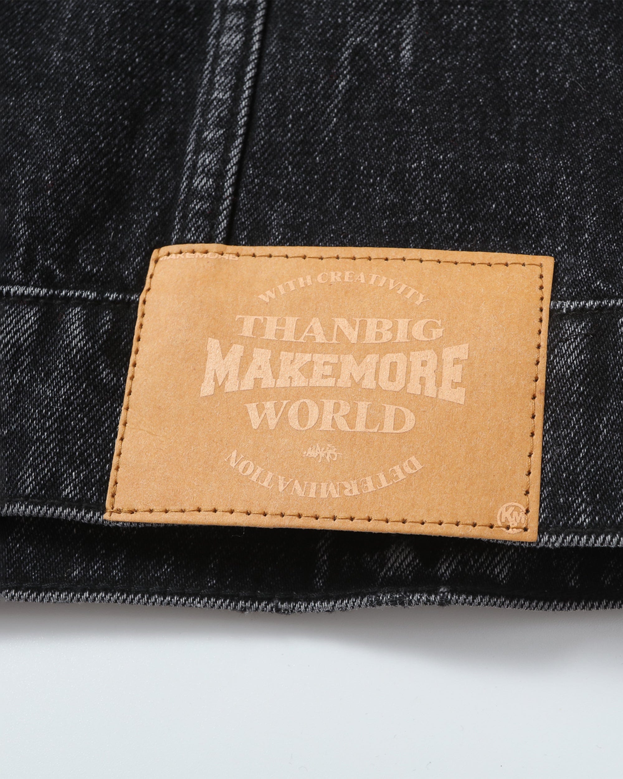 MAKEMORE Classic Distressed Washed Denim Jacket