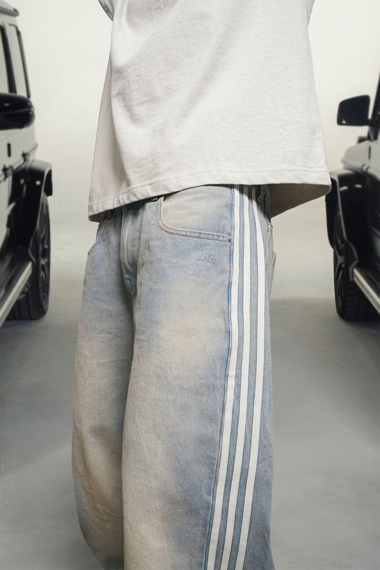 MAKEMORE Retro Washed Stripe Pleated Knees Jeans, premium urban and streetwear designers apparel on PROJECTISR.com, MAKEMORE