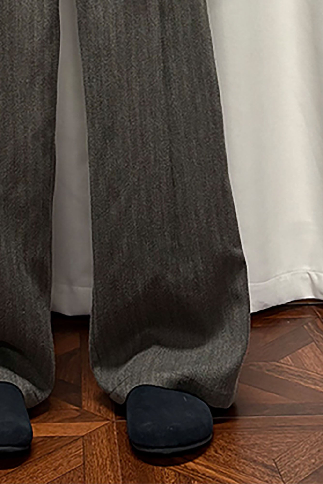KREATE Suede Belt Striped Pleat Trousers