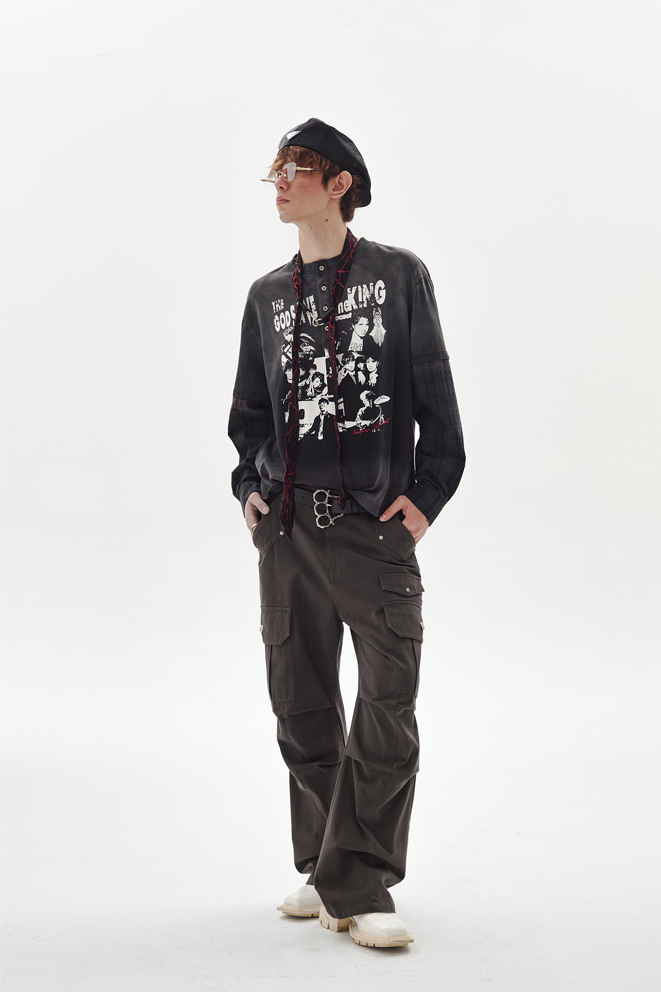 PASET Henley Portrait Graphic Layered Sweatshirt