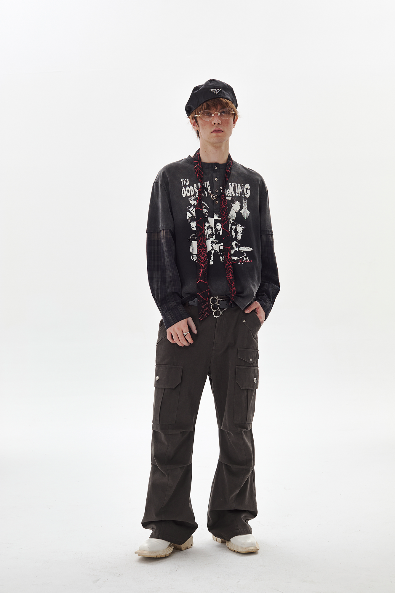 PASET Henley Portrait Graphic Layered Sweatshirt