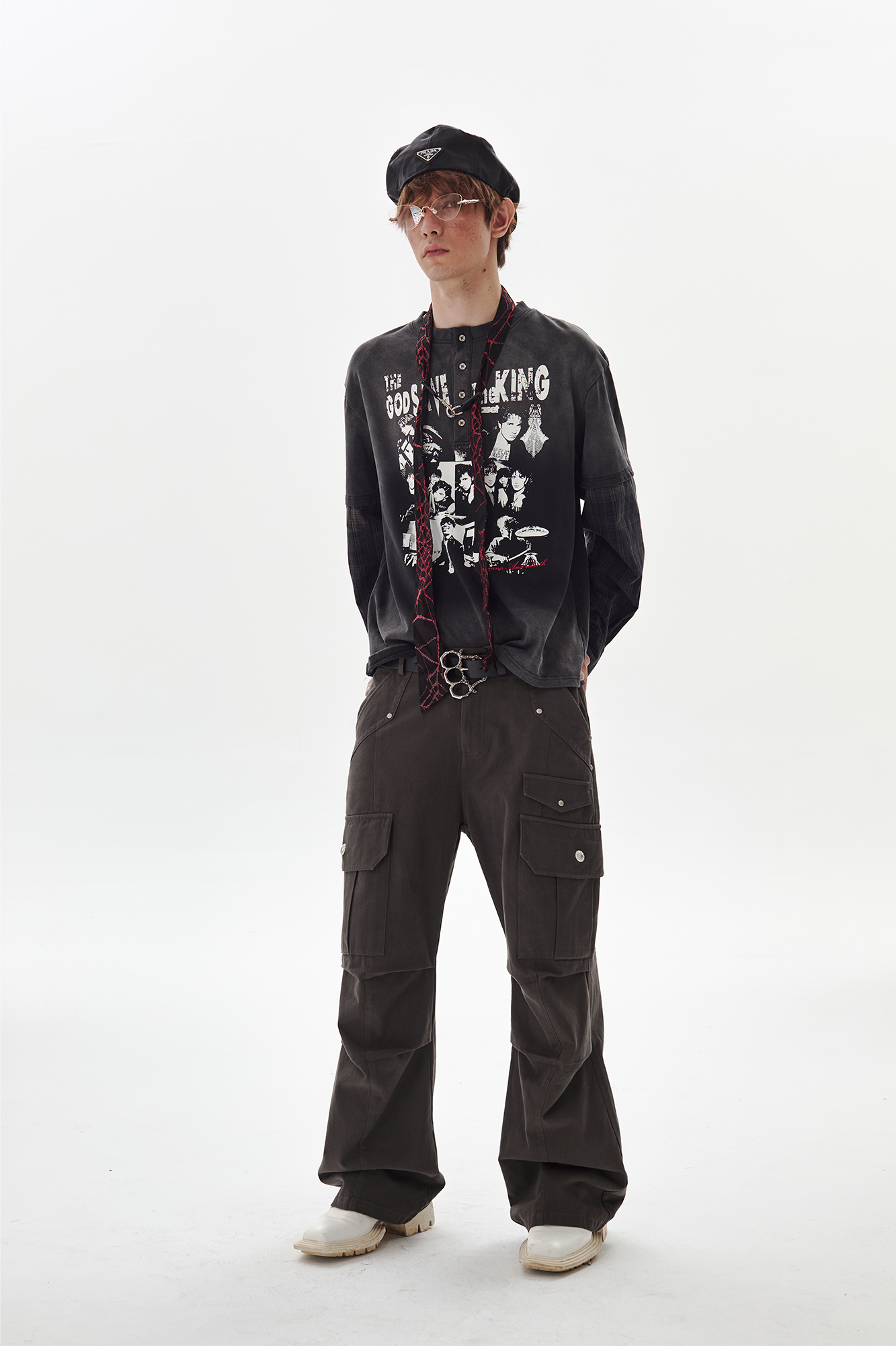 PASET Henley Portrait Graphic Layered Sweatshirt