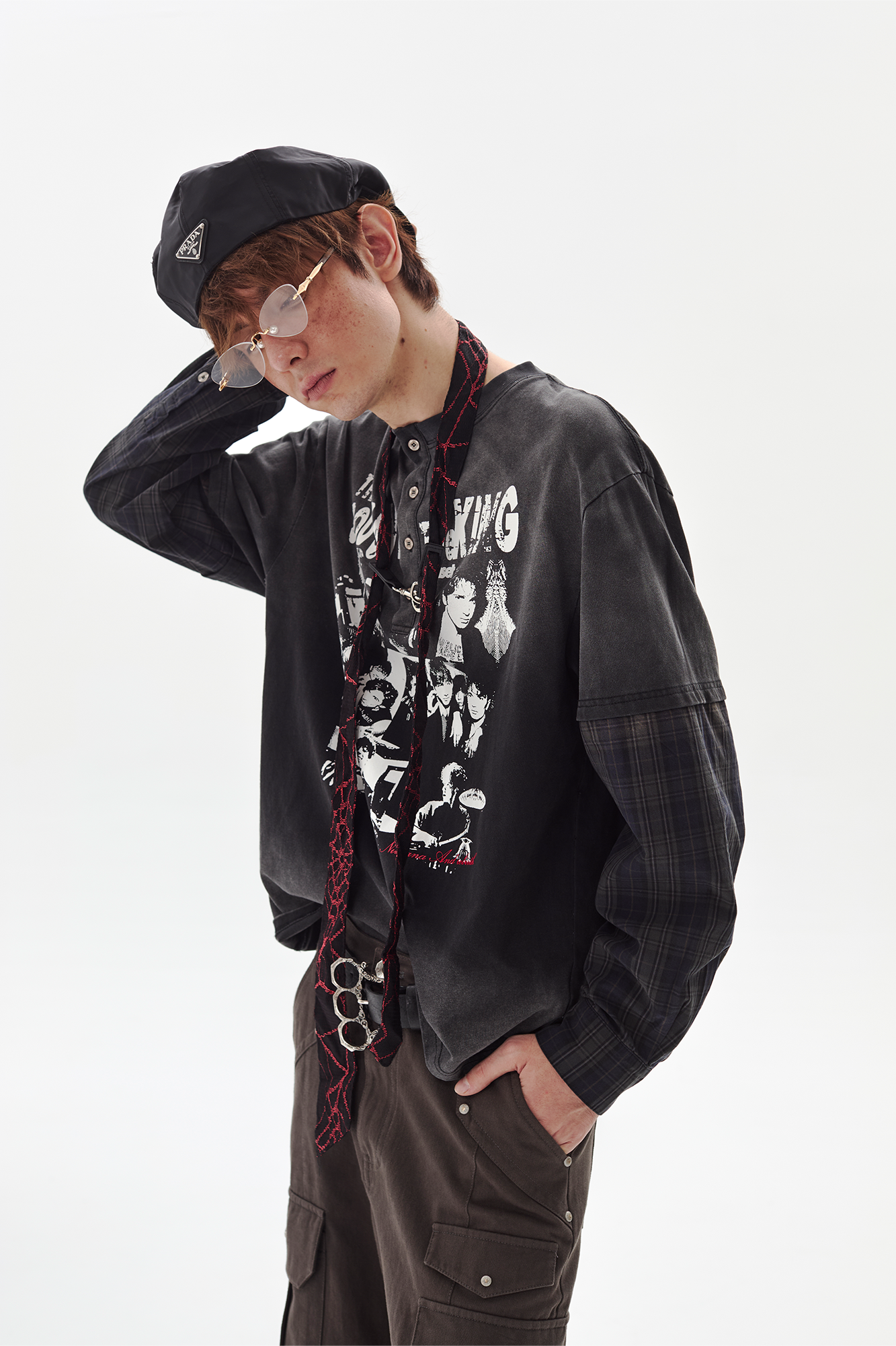 PASET Henley Portrait Graphic Layered Sweatshirt