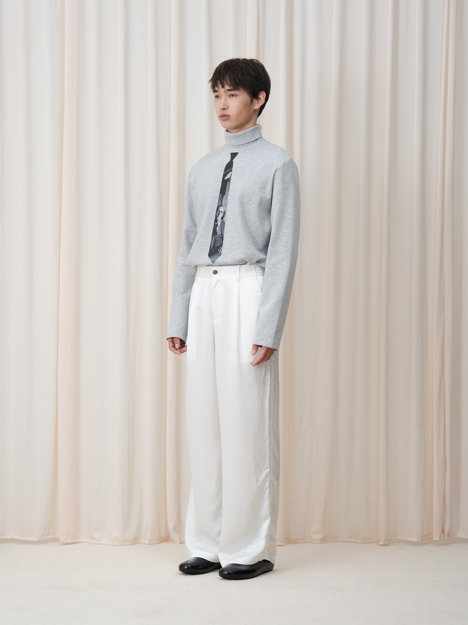 OUYANG WENJUN Tie-Graphic Turtleneck Long-Sleeve Tee