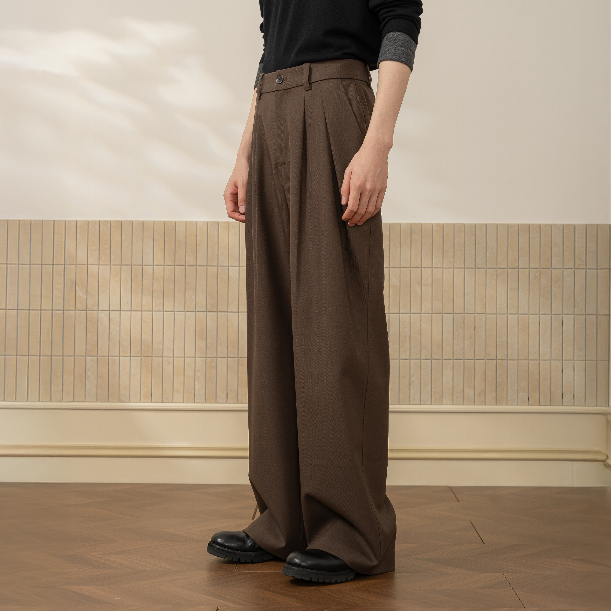 MOITIEDEPETALE Wool-Blended Pleats Trousers
