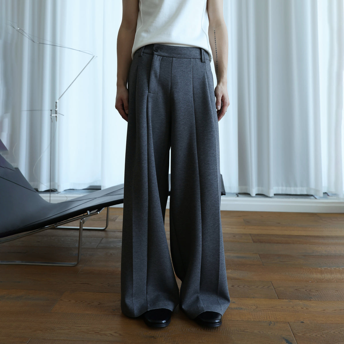 OKAYTHXBYE Pleated A-Line Wide-Leg Sweatpants