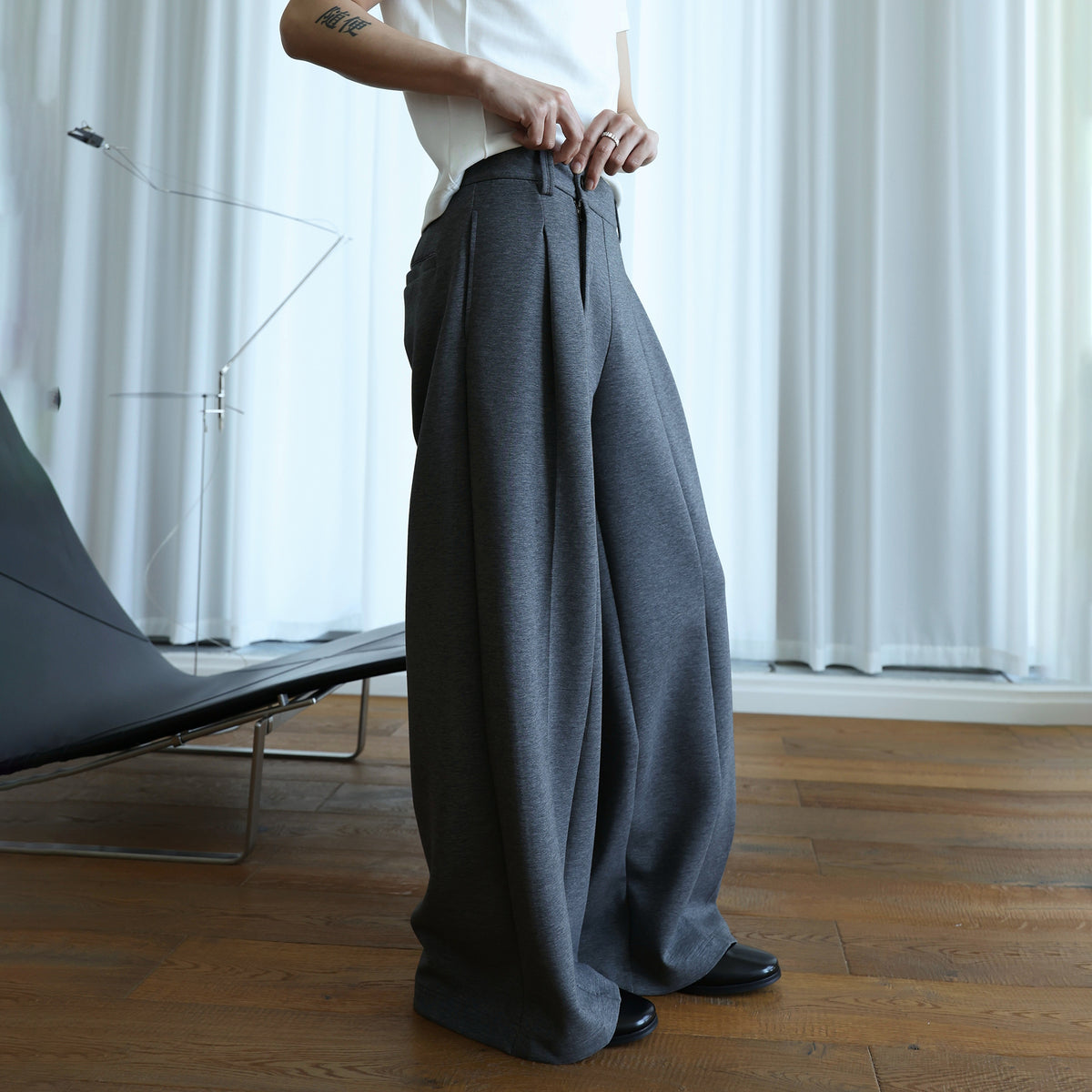 OKAYTHXBYE Pleated A-Line Wide-Leg Sweatpants