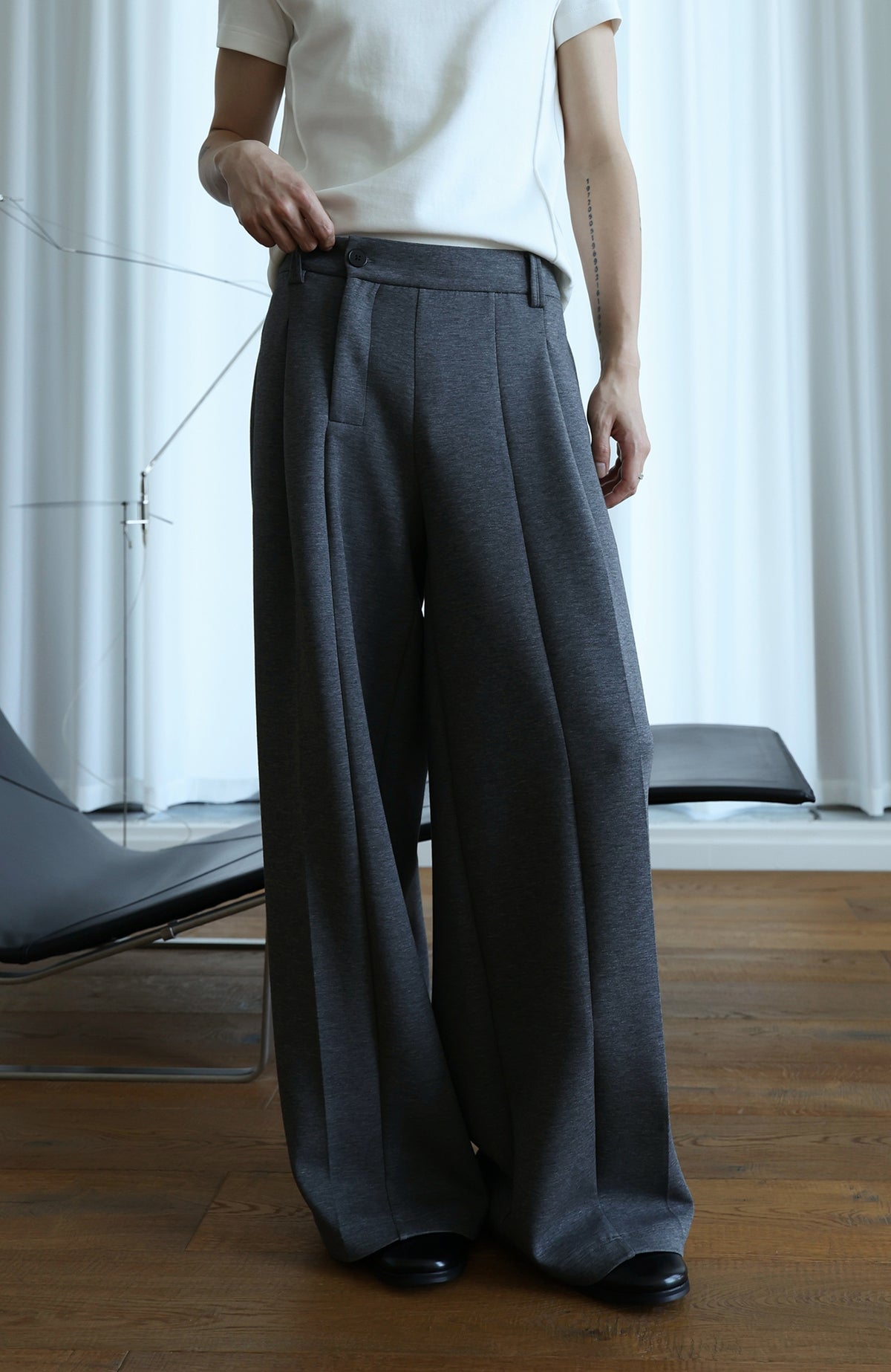 OKAYTHXBYE Pleated A-Line Wide-Leg Sweatpants
