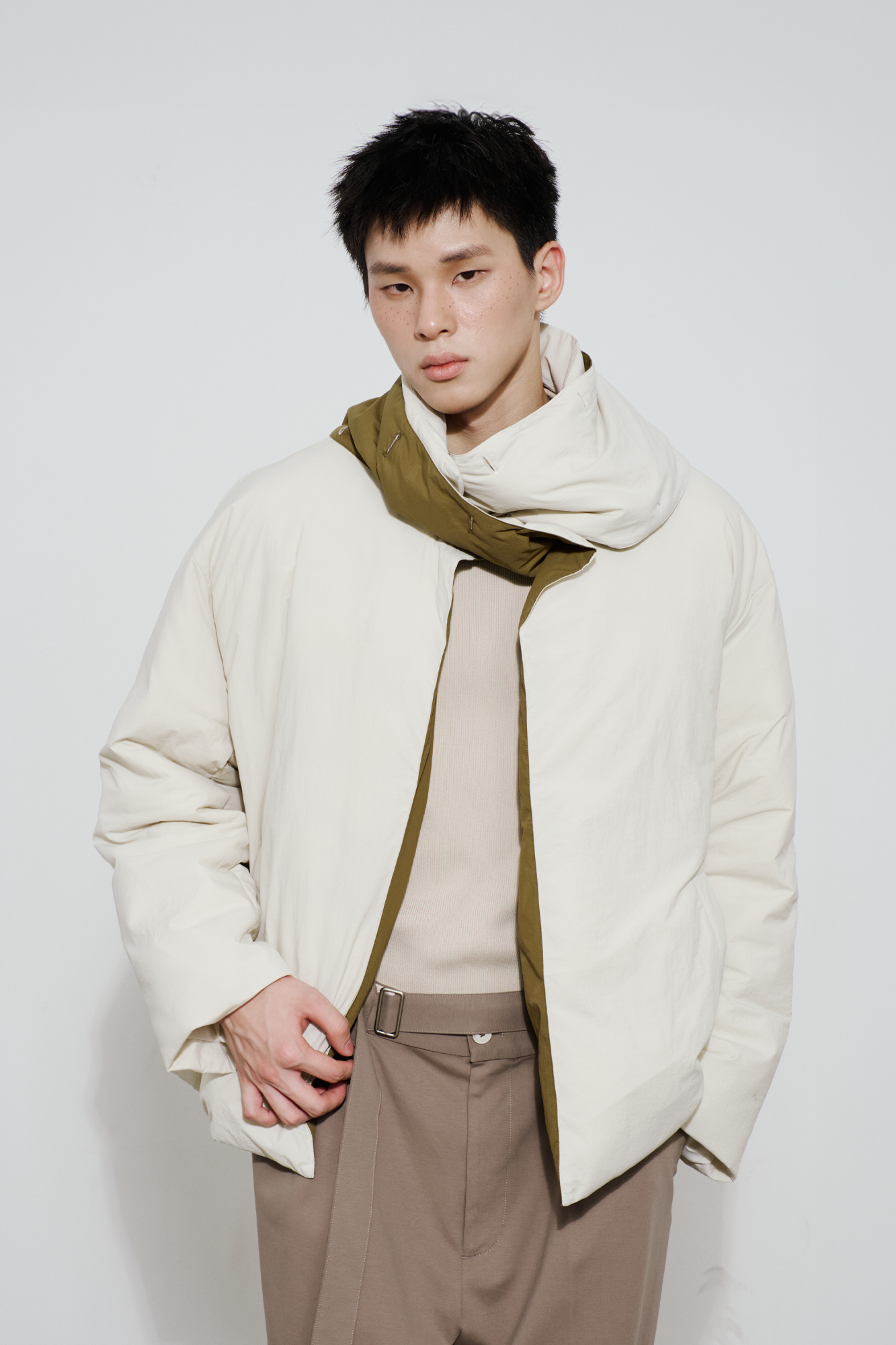 SAME FLOW Layered Contrast Placket Puffer Jacket