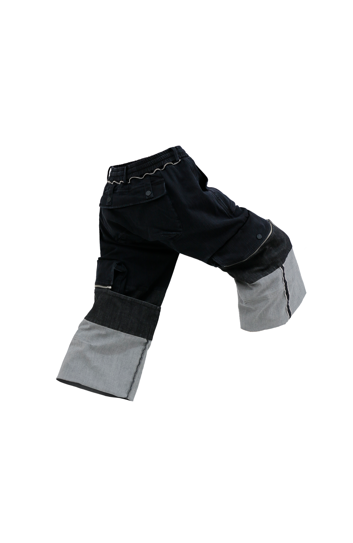 RELABEL Zippered Cargo Jeans