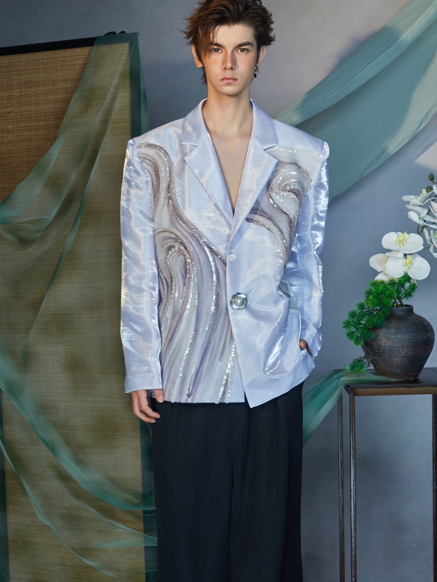 JIECHI Fluid Sequin Embroidery Satin Blazer