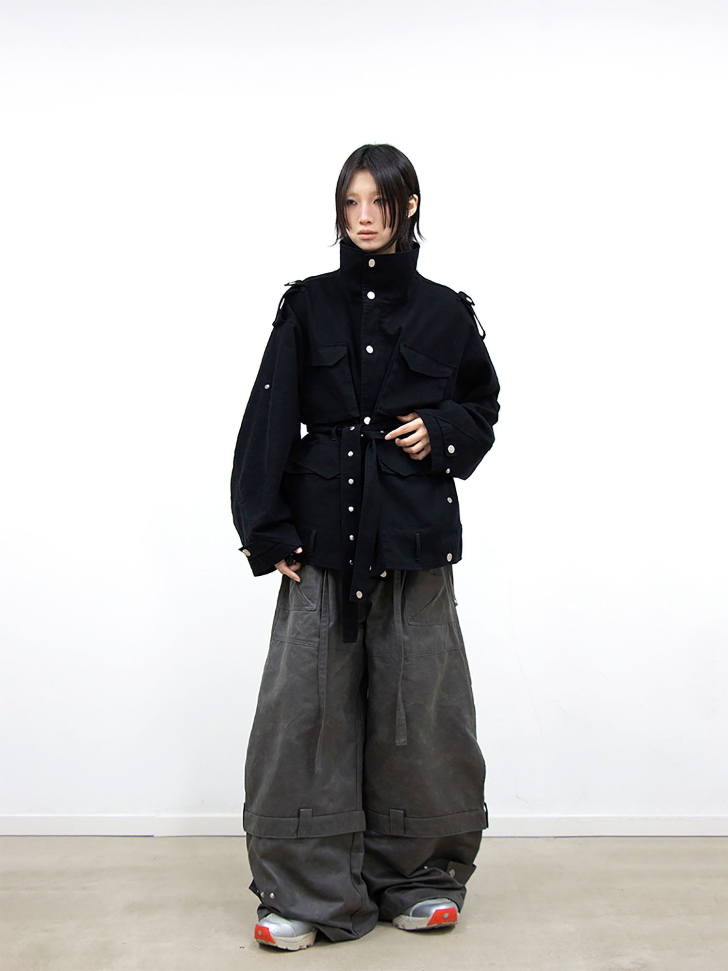 RELABEL Retro Multi-Pocket Snap-Hem Convertible Jacket Black