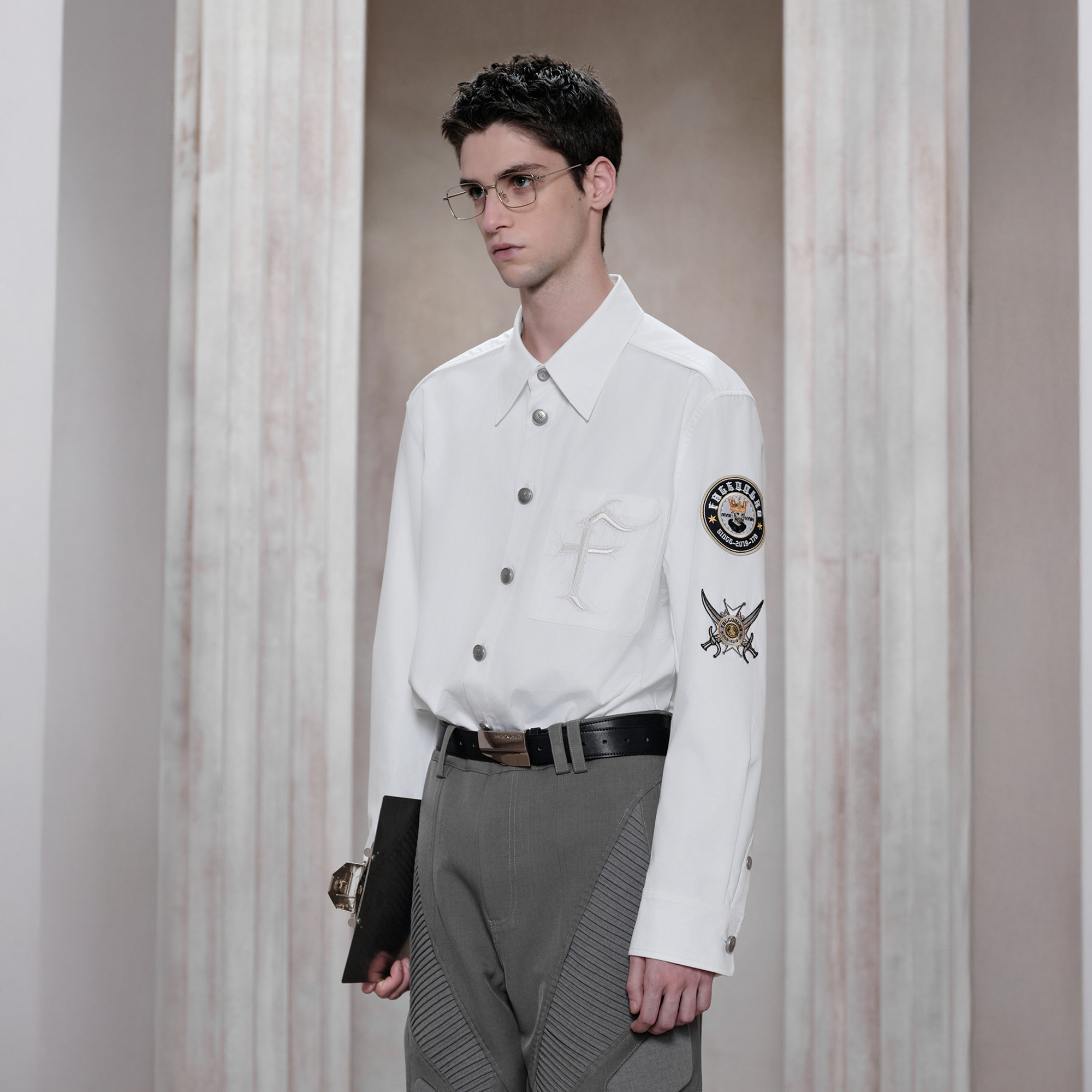 FACEONLAB Mental-Button Embroidered Badge-Patch Shirt White