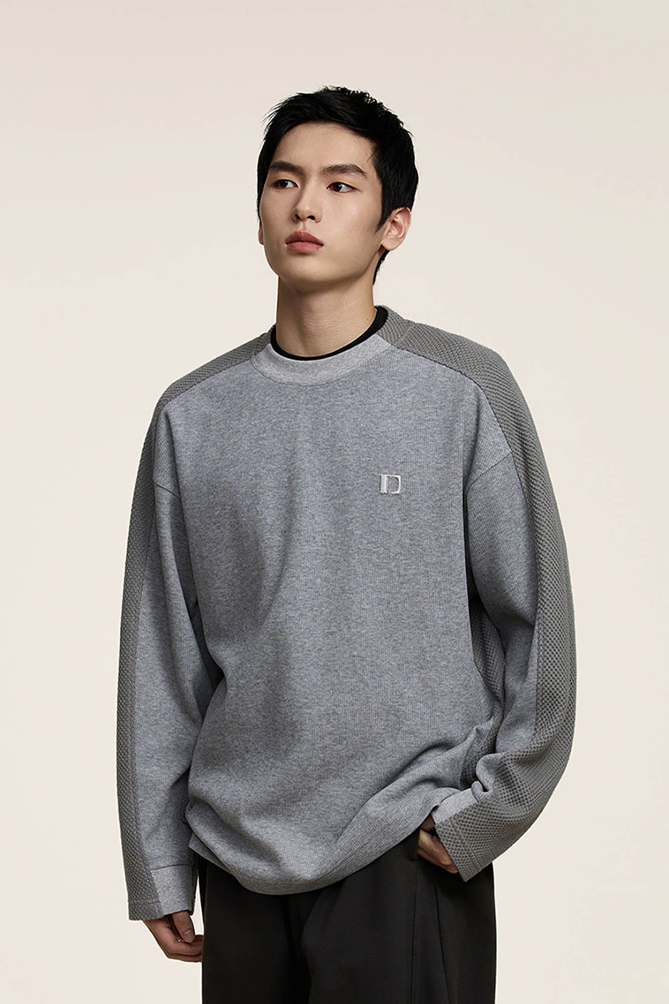 OPICLOTH Essential Spliced Textured Sweatshirt