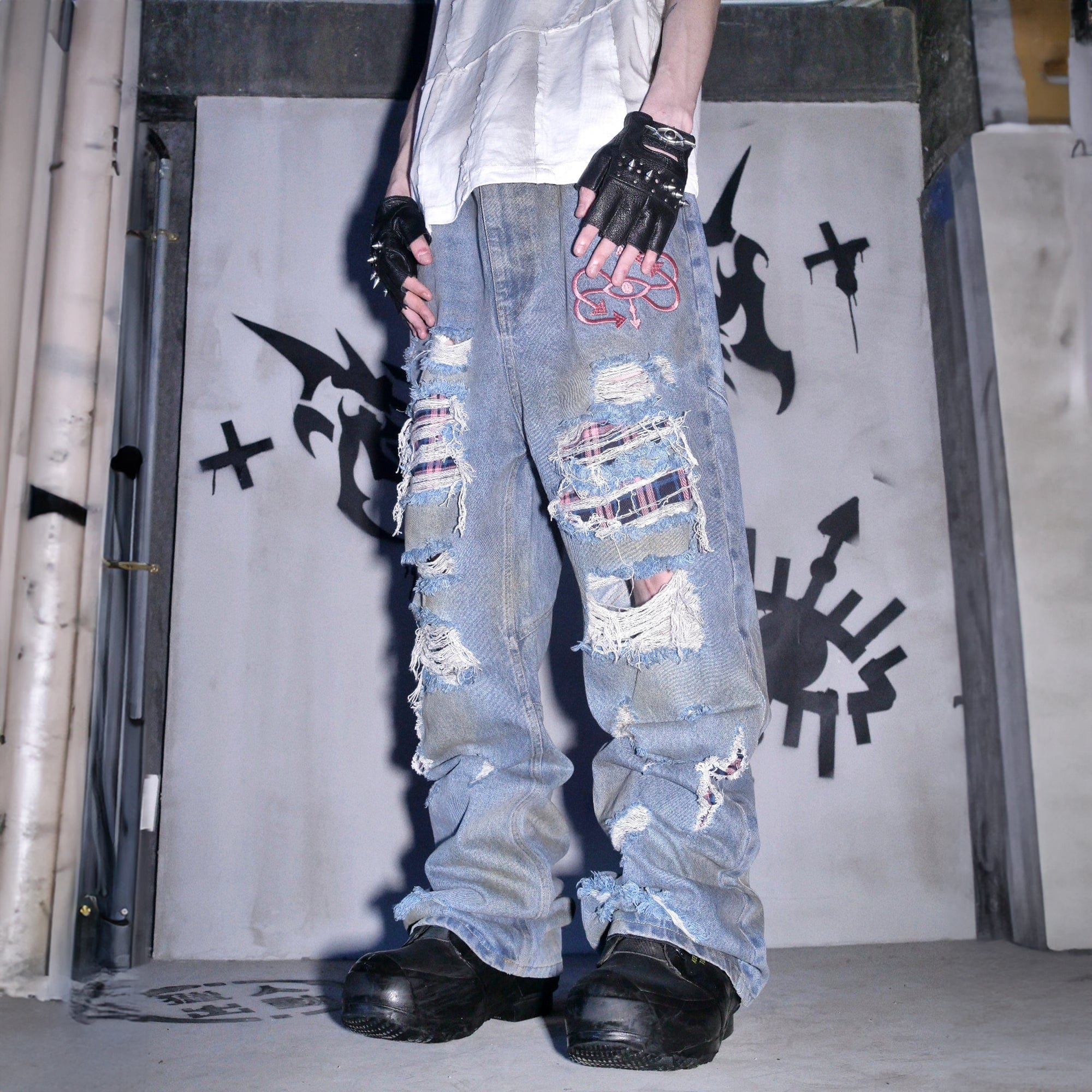 PHANTOMHUNTER Distressed Plaid-Patched Ripped Jeans