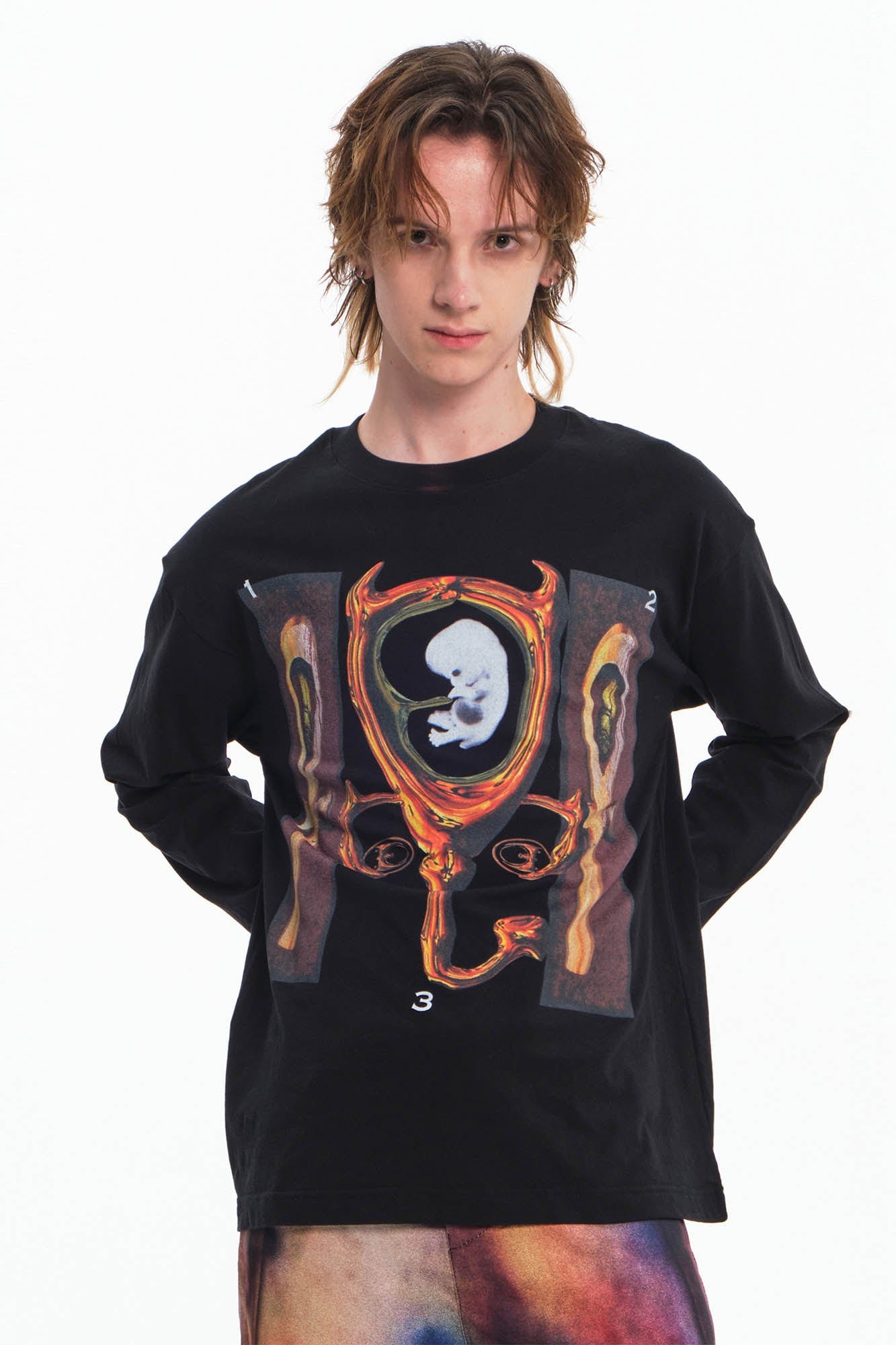 EMBRYO Cave Cross Graphics Long-Sleeve Tee