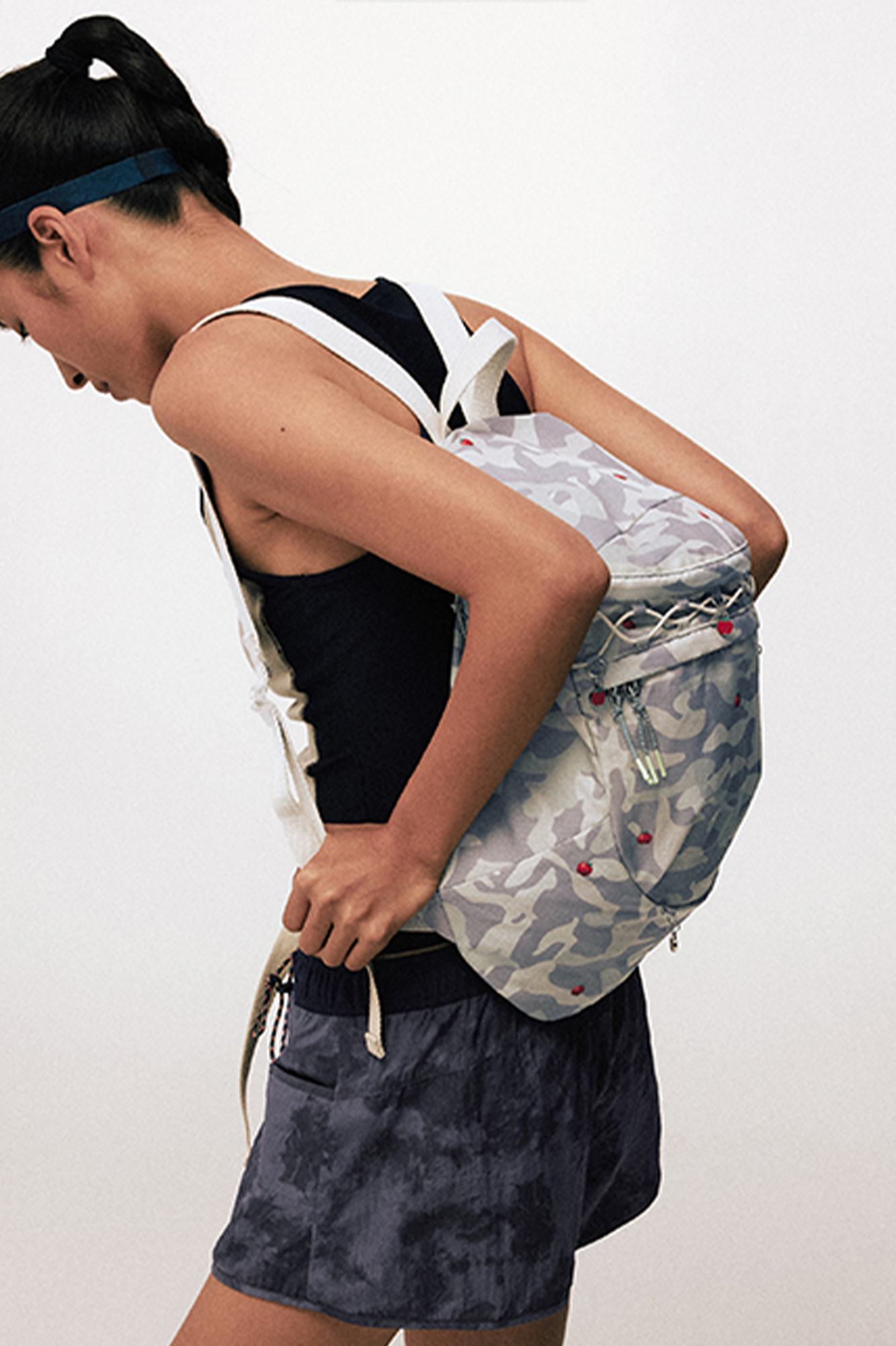 CONPCONP Apple Graphic Camo Backpack
