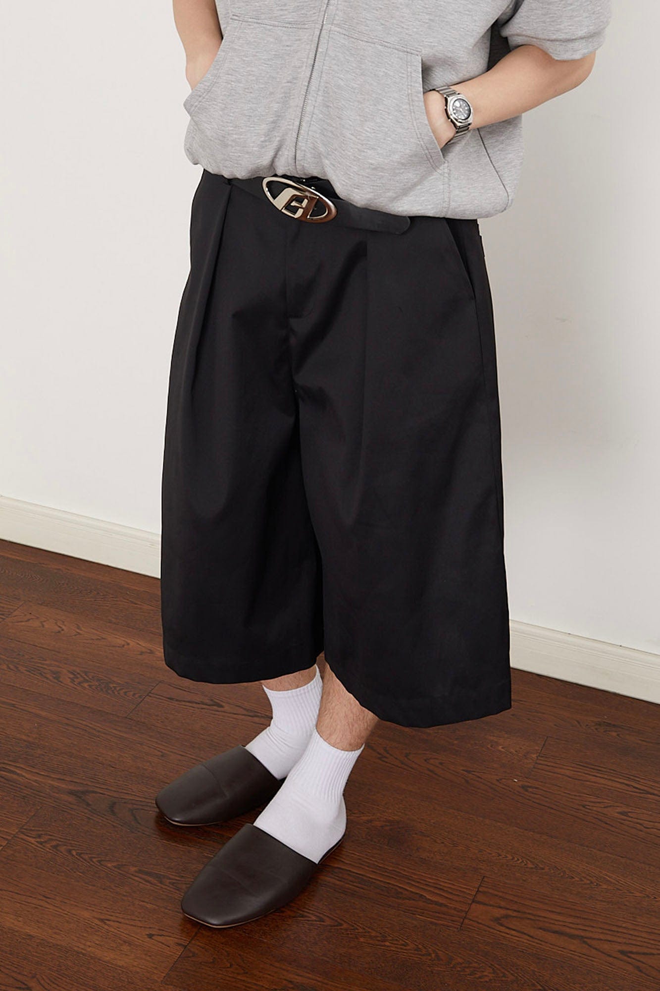 ASSEEN Pleated Wide-Leg Bermuda Shorts, premium urban and streetwear designers apparel on PROJECTISR.com, ASSEEN