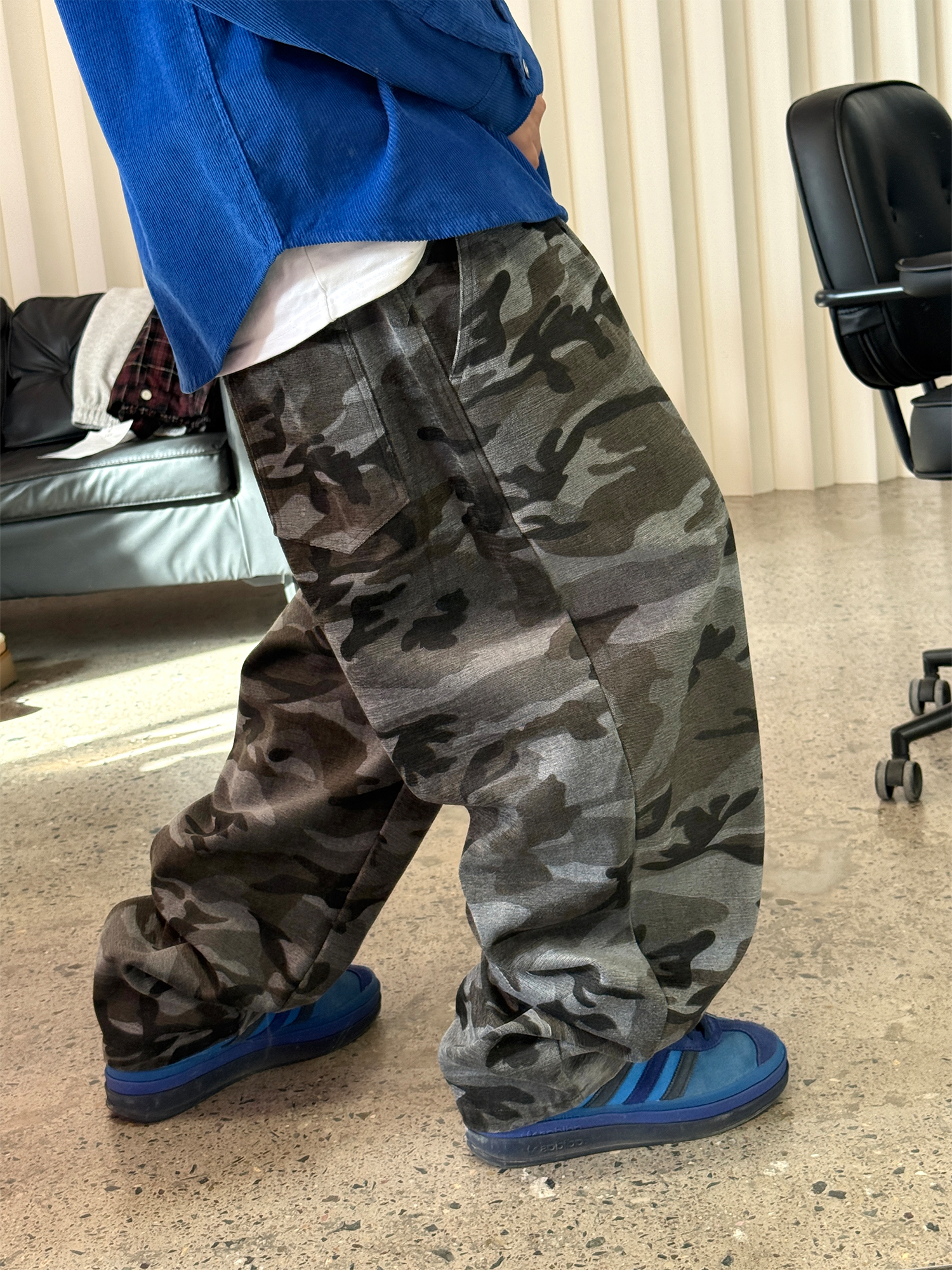 ME DA IGUAL Camo Elastic Waistband Tappered Pants, premium urban and streetwear designers apparel on PROJECTISR.com, ME DA IGUAL