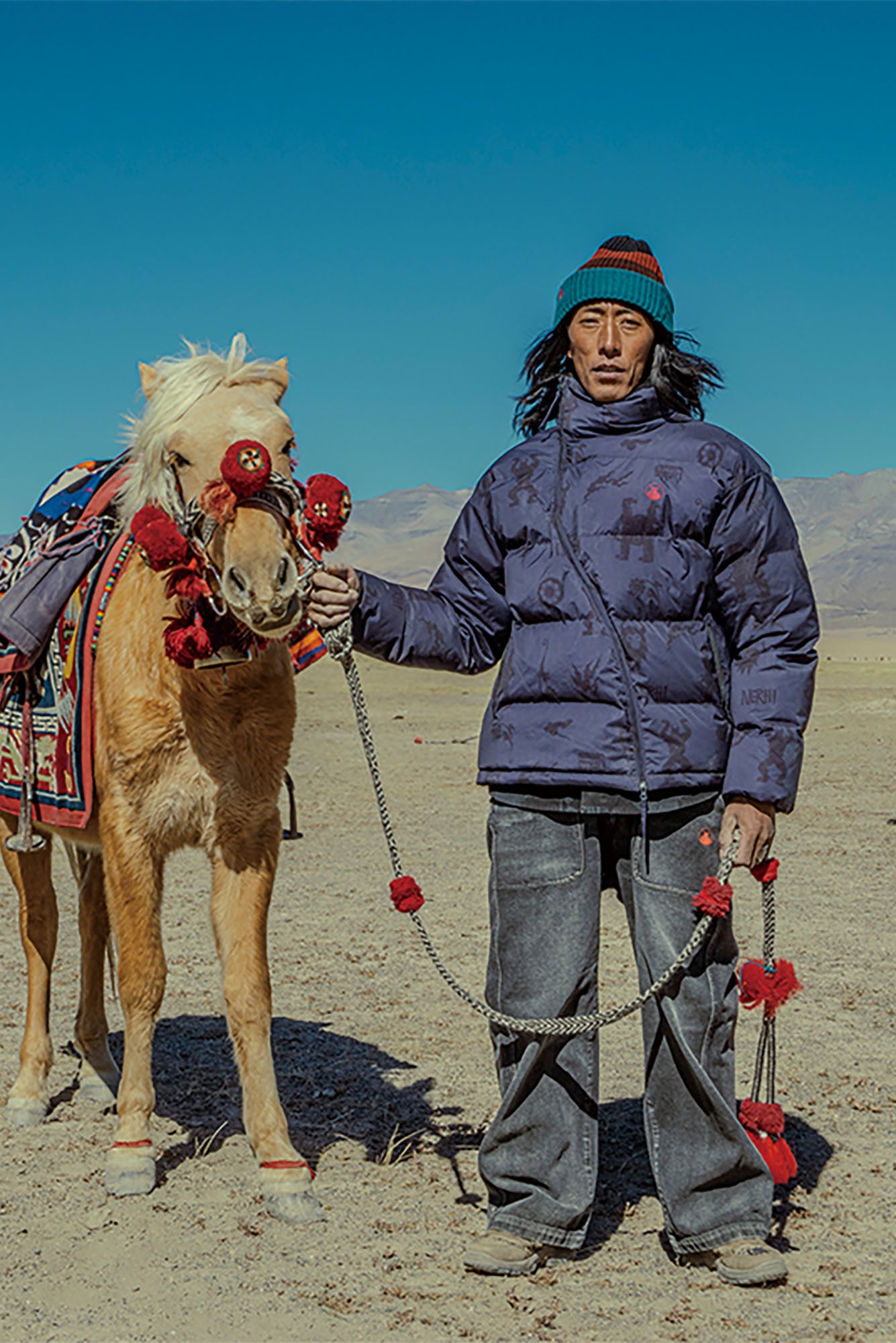 NERHI Classic Washed Straight-Leg Jeans