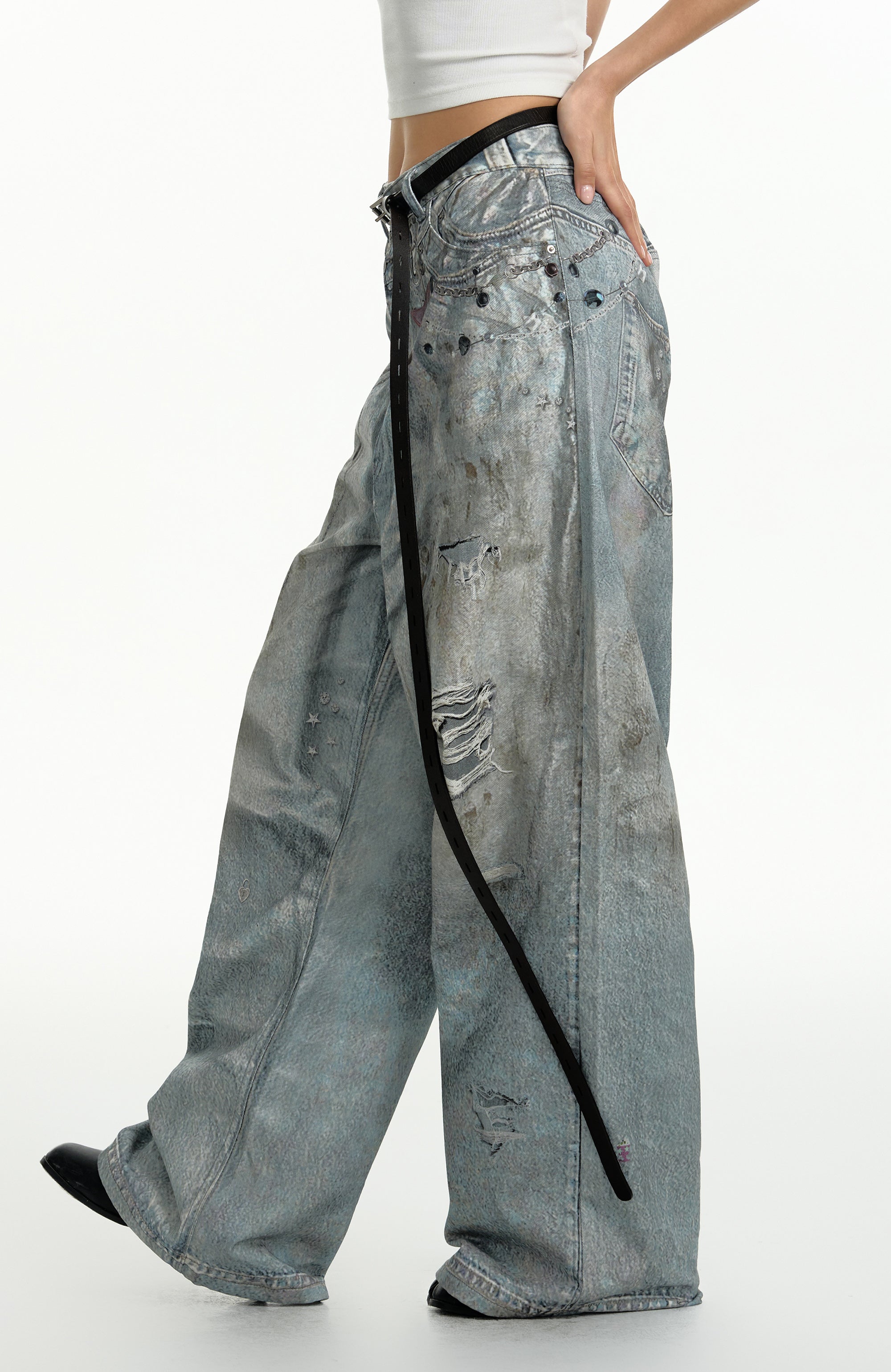 TGNS Beaded Graphic Distressed Oversized Jeans