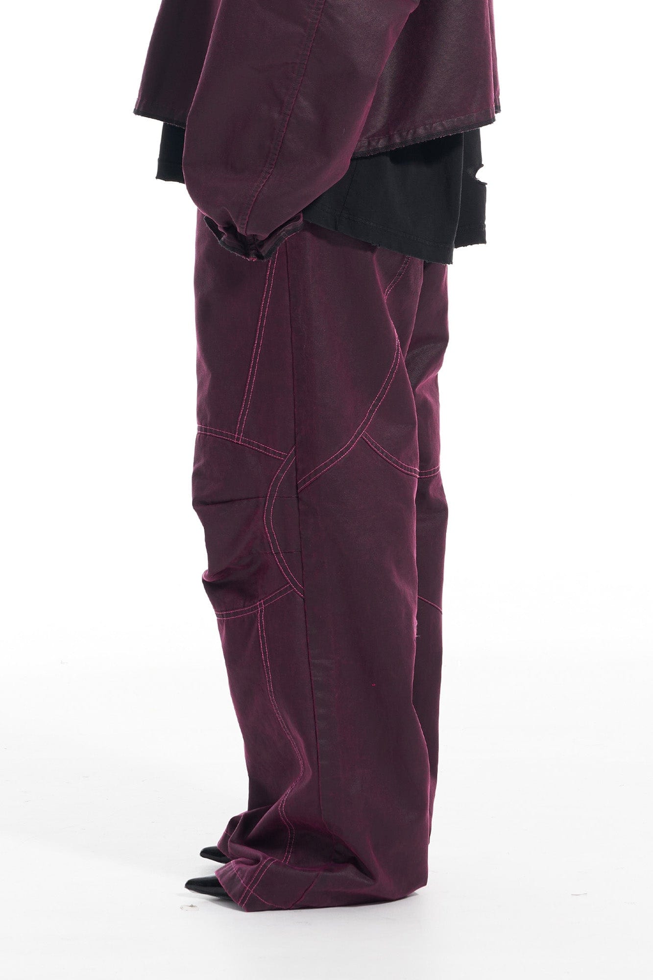 VANN VALRENCE Structured Panel Pleated-Knee Pants, premium urban and streetwear designers apparel on PROJECTISR.com, VANN VALRENCE