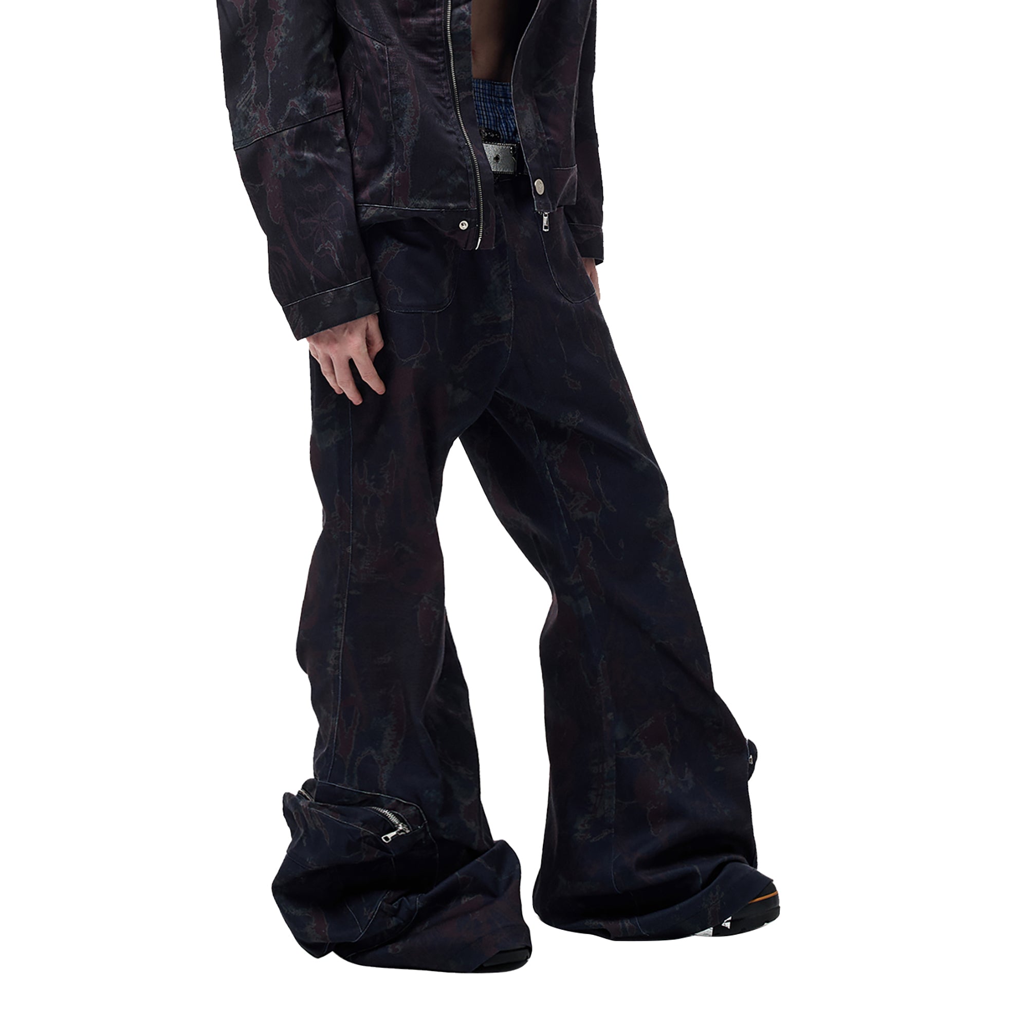 CYCYCY Abstract Graphic Cargo Flared Jeans