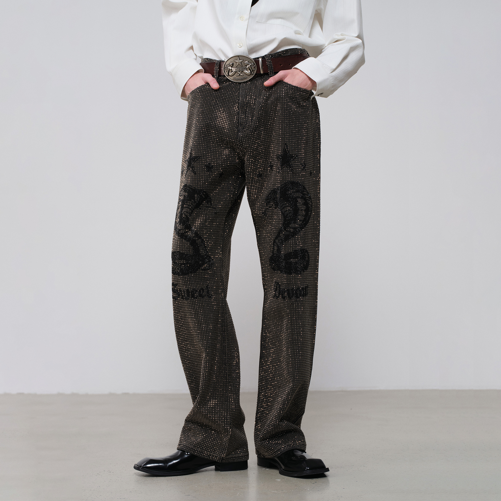 FACEONLAB Double-Headed Snake Studded Dirty-Washed Retro Jeans