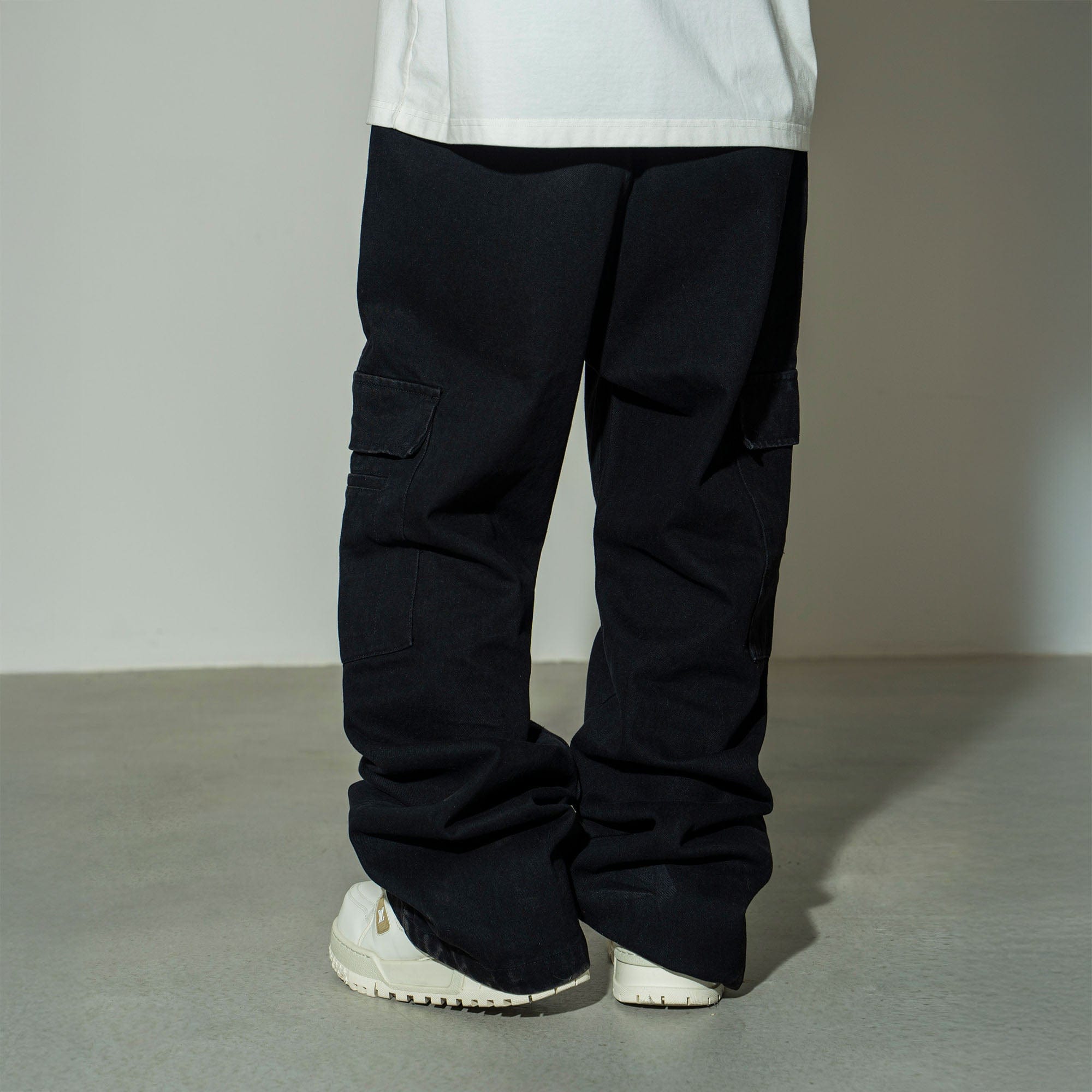 MAKEMORE Gradient Washed Wide-Leg Cargo Jeans, premium urban and streetwear designers apparel on PROJECTISR.com, MAKEMORE