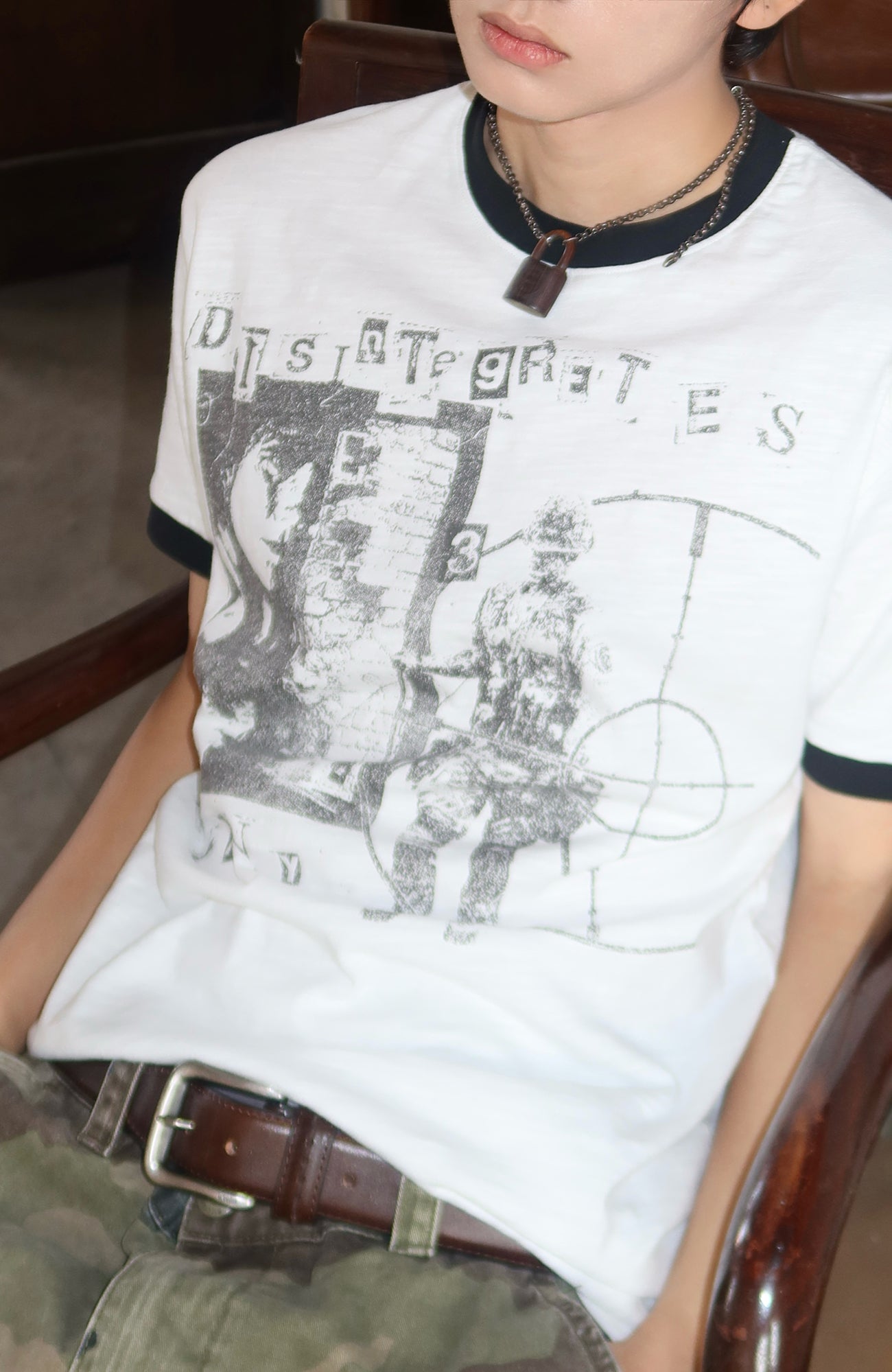 SADSOUP Contrast Trim Retro Graphic Tee