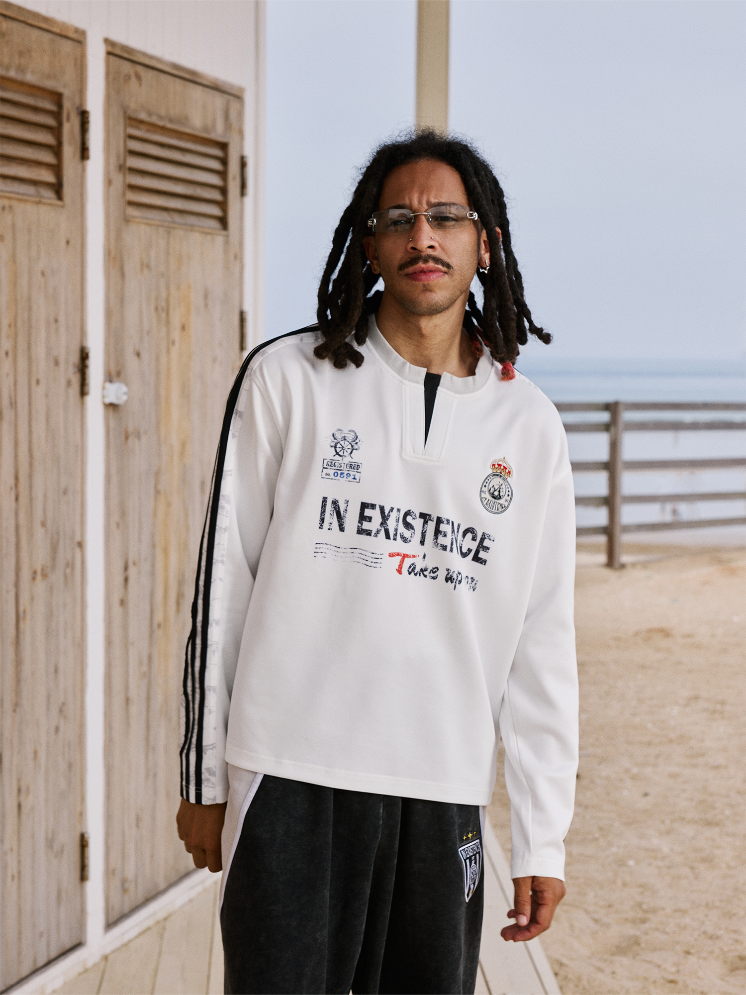 IN EXISTENCE Retro Crest Graphic Jersey