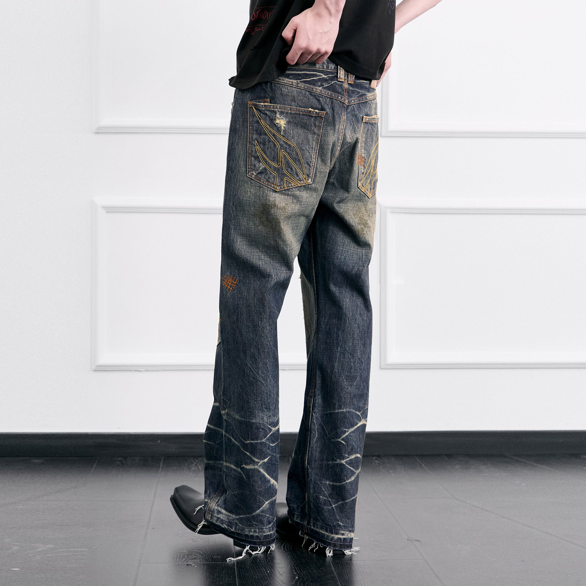 FACEONLAB Grunge Distressed Straight-Leg Jeans