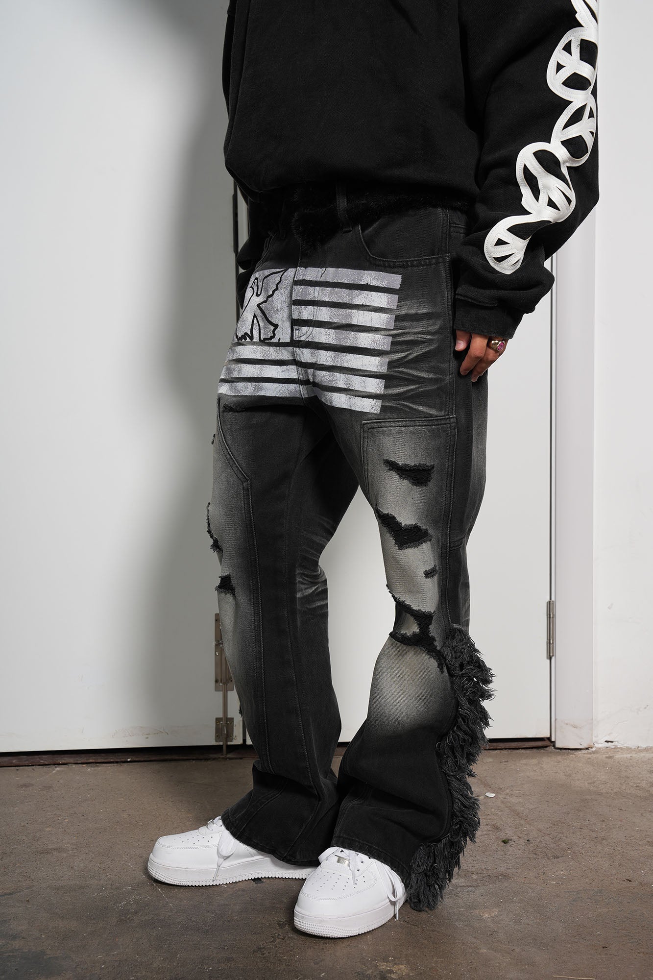 VINKID Peace Dove Flag Double-Knee Frayed Jeans