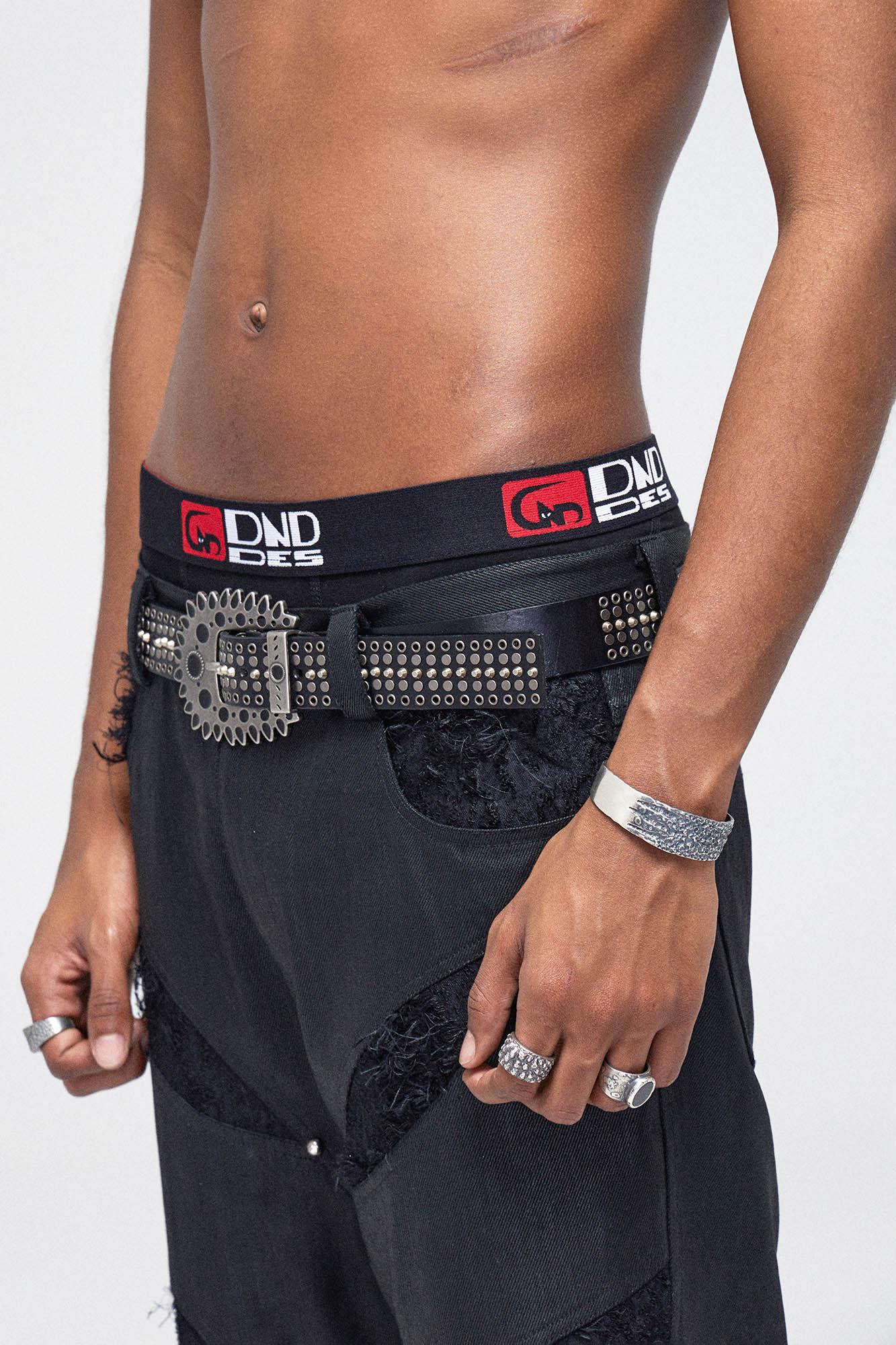 DND4DES Geared Spiky Buckle Leather Belt