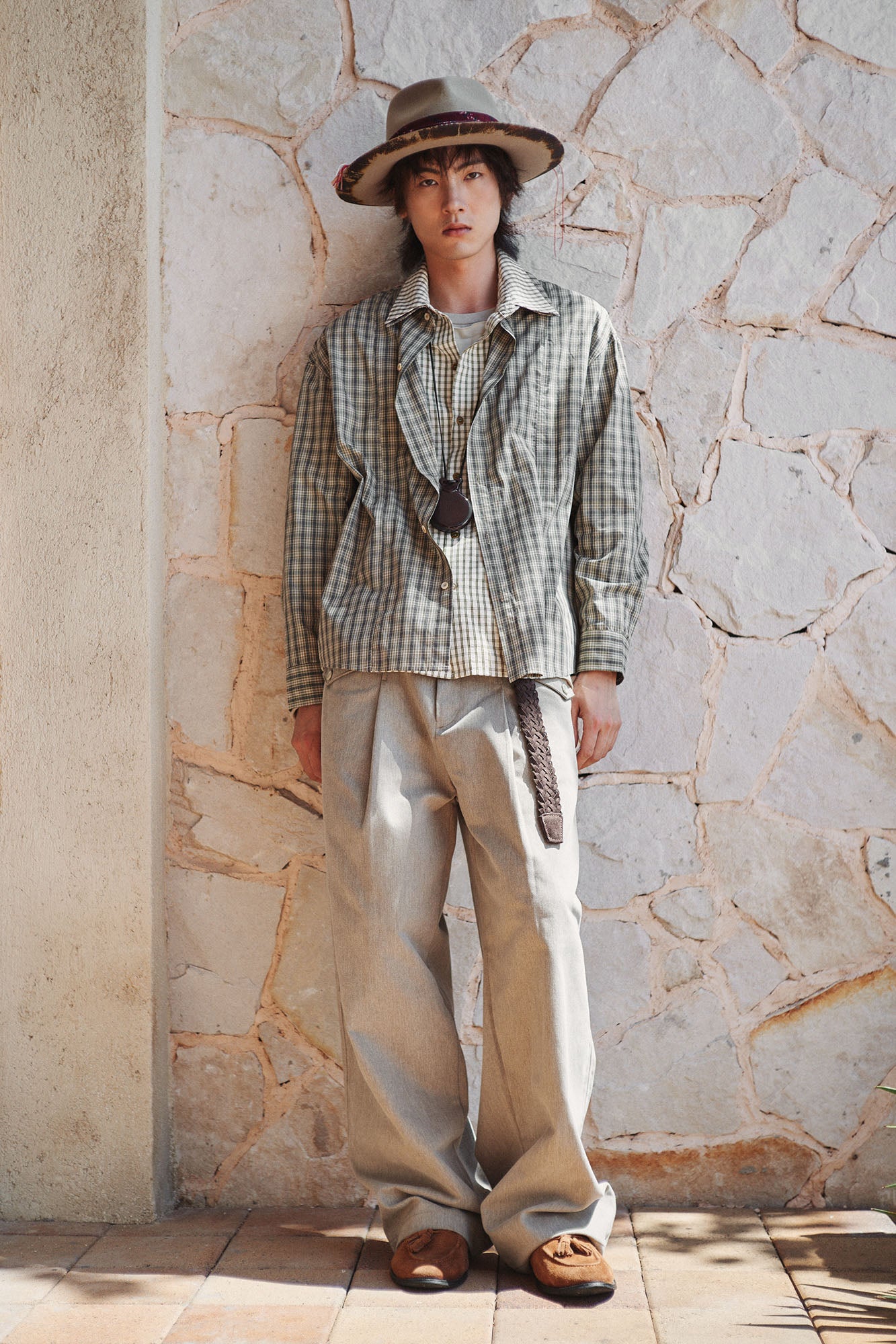 GONGHE REPUB Brushed Pleated Straight-Leg Trousers