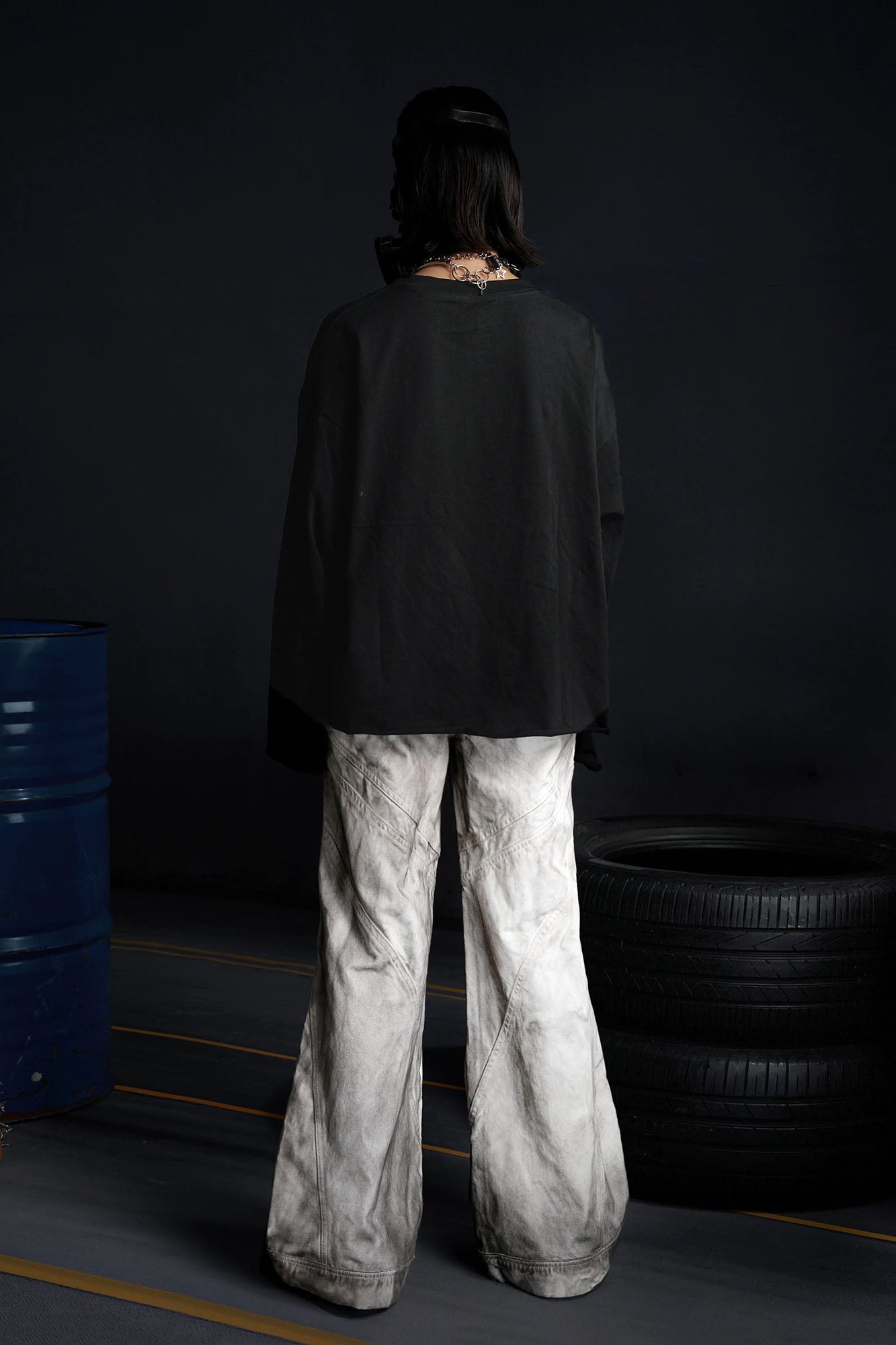 RECOVER ZONE Distressed Graphic Long Sleeve Tee