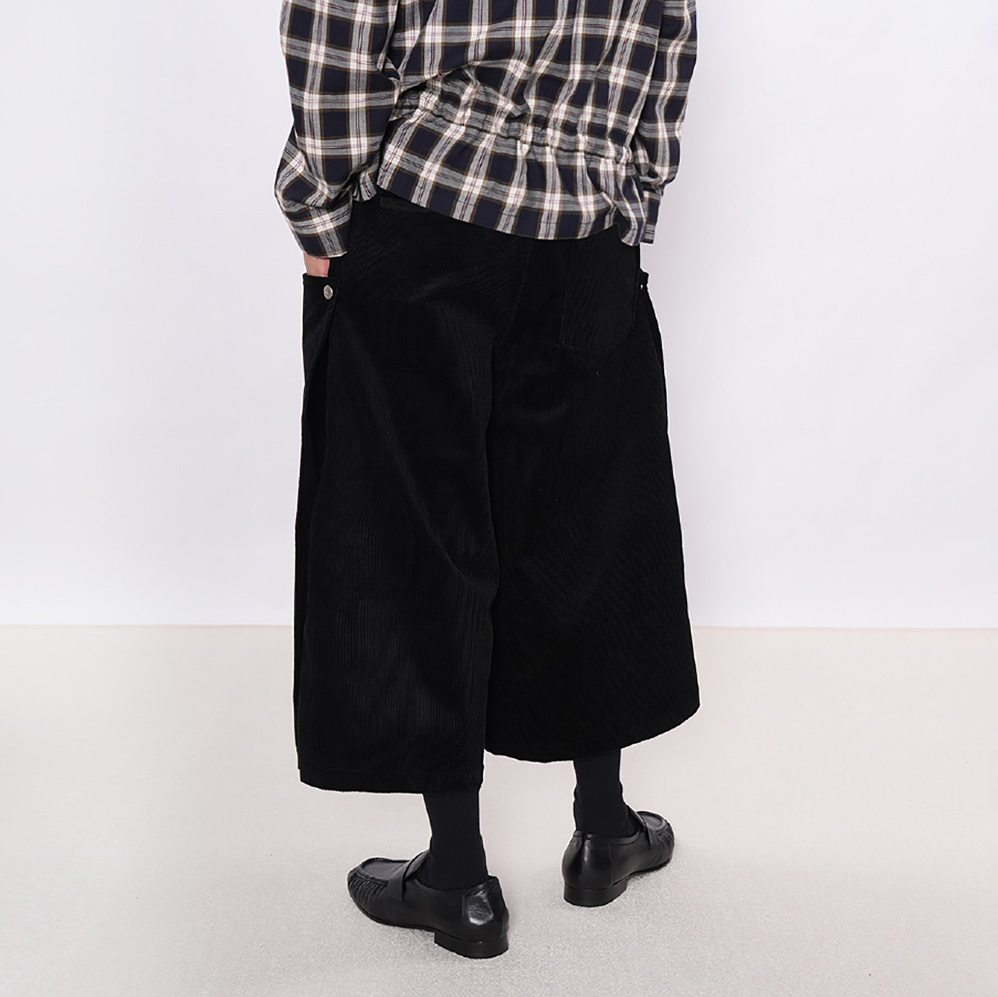 7440 37 1 Snap-Panel Corduroy Cropped Pants, premium urban and streetwear designers apparel on PROJECTISR.com, 7440 37 1