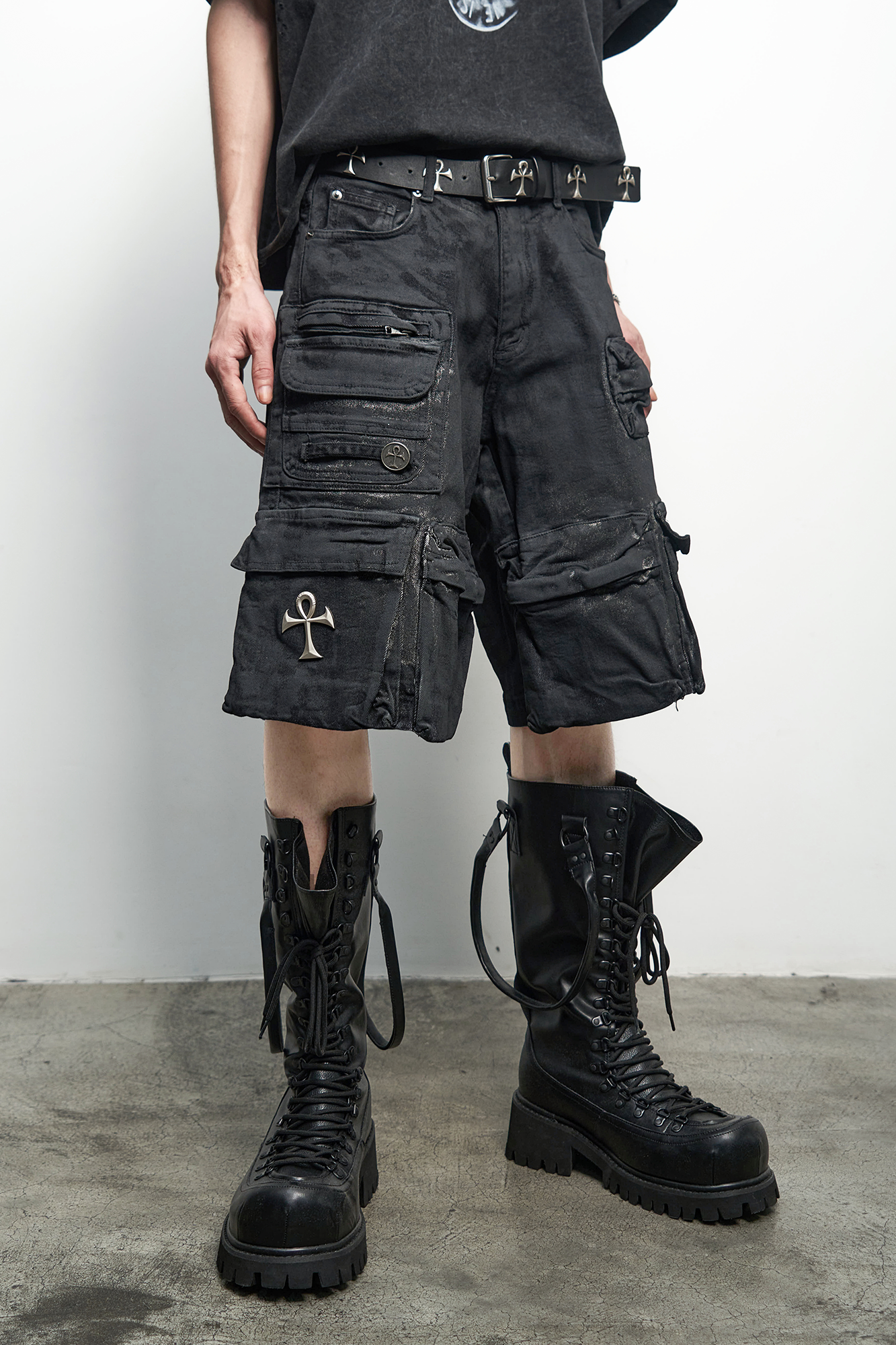ANTI WAR REVIVAL Wax-Coated Multi-Pocket Denim Shorts